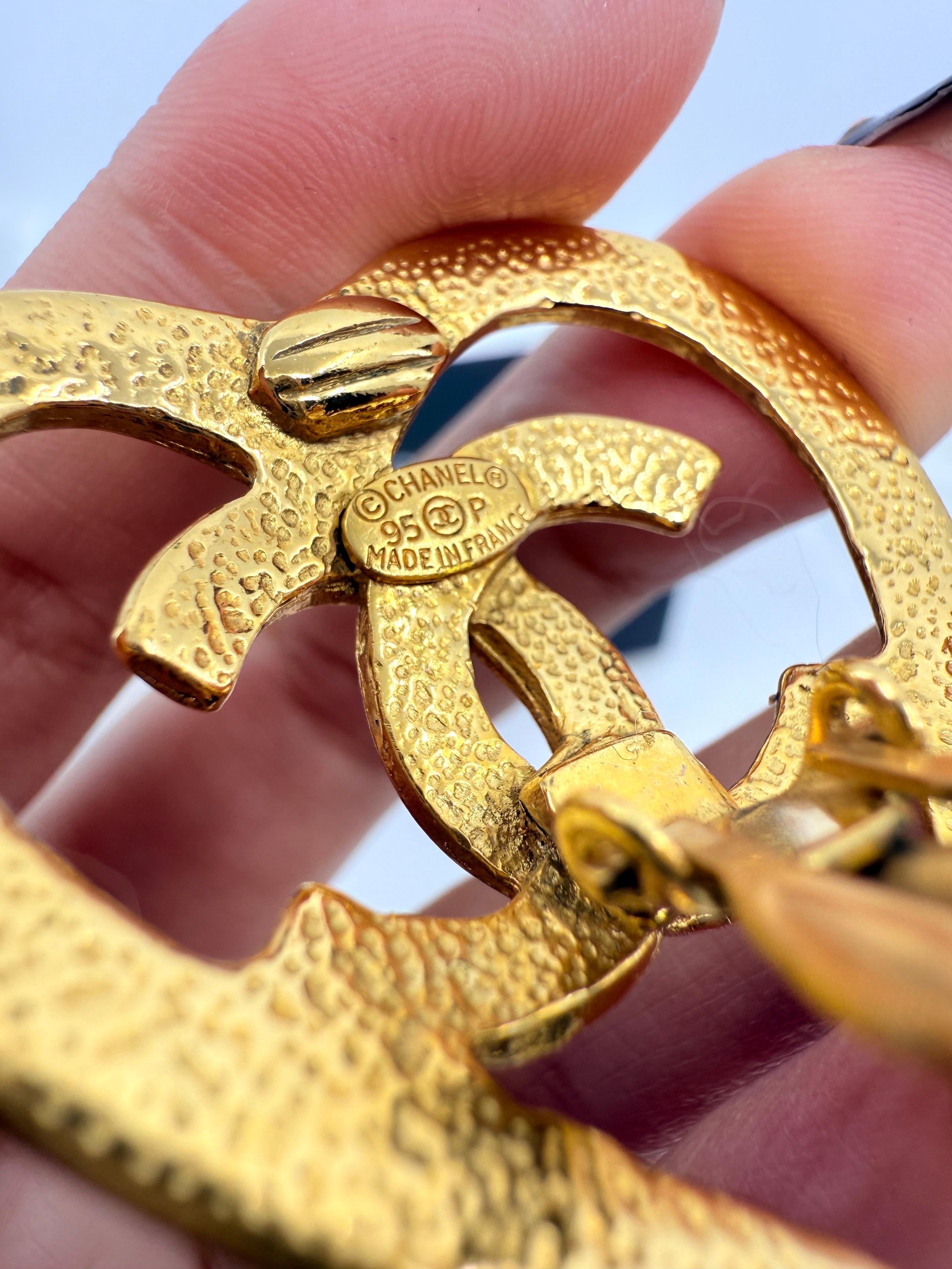 CHANEL Vintage Large Gold CC Heart-Shaped Clip On Statement Earrings For Sale 4