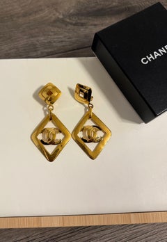 CHANEL Vintage Large Gold Diamond-Shaped CC Statement Dangle Clip On Earrings