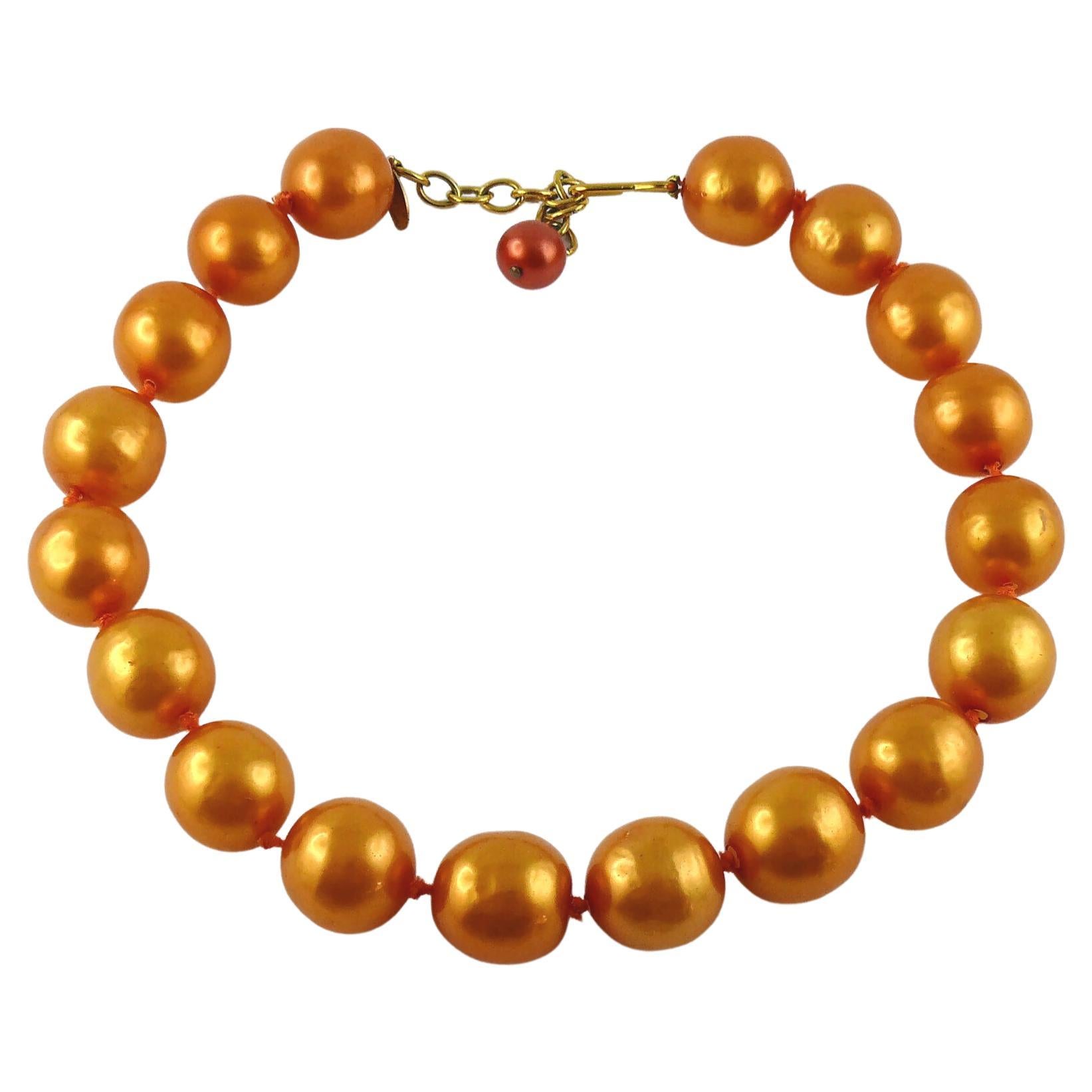 Collana grande di perle finte arancioni Chanel Vintage, 1990