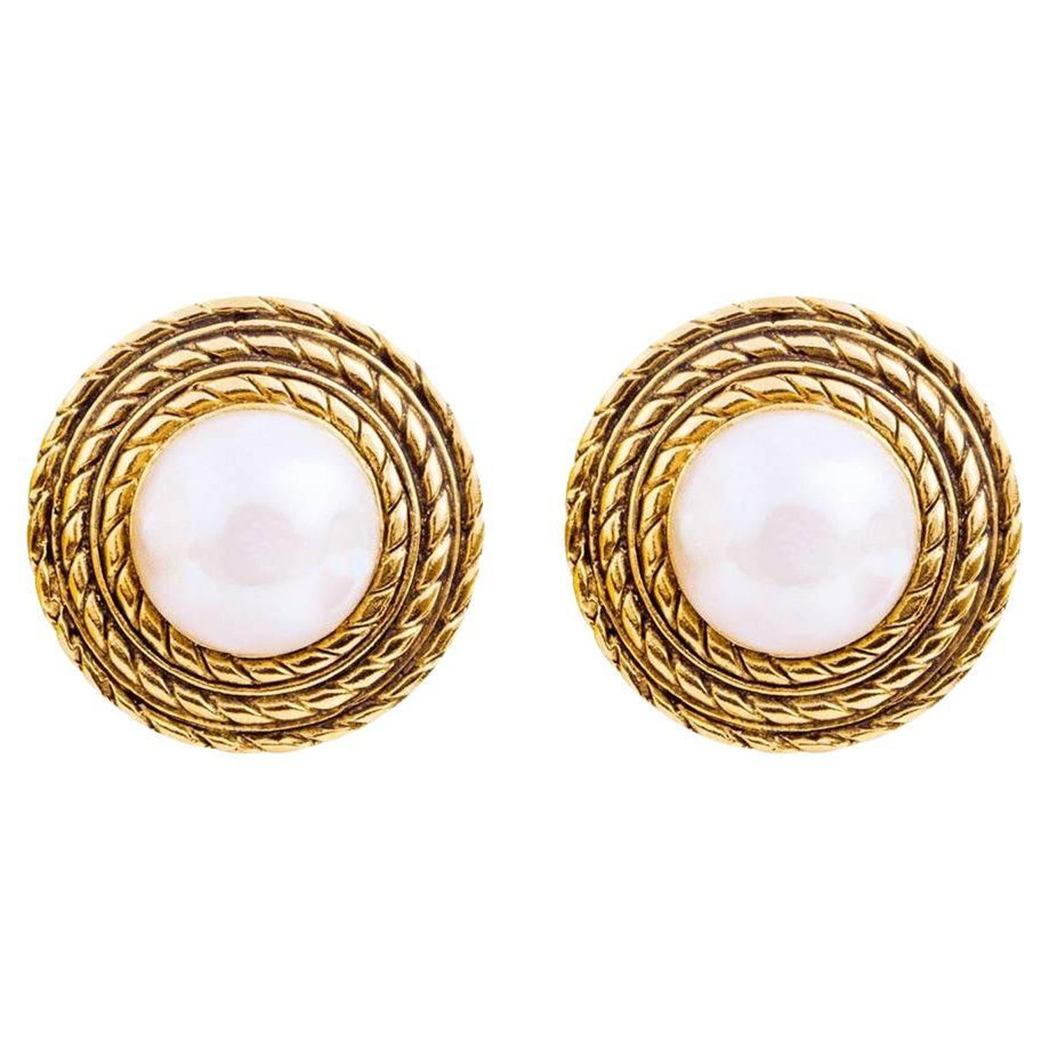 Chanel Gold-Tone Door Knocker Clip-On Earrings, France, 1990s For Sale at  1stDibs