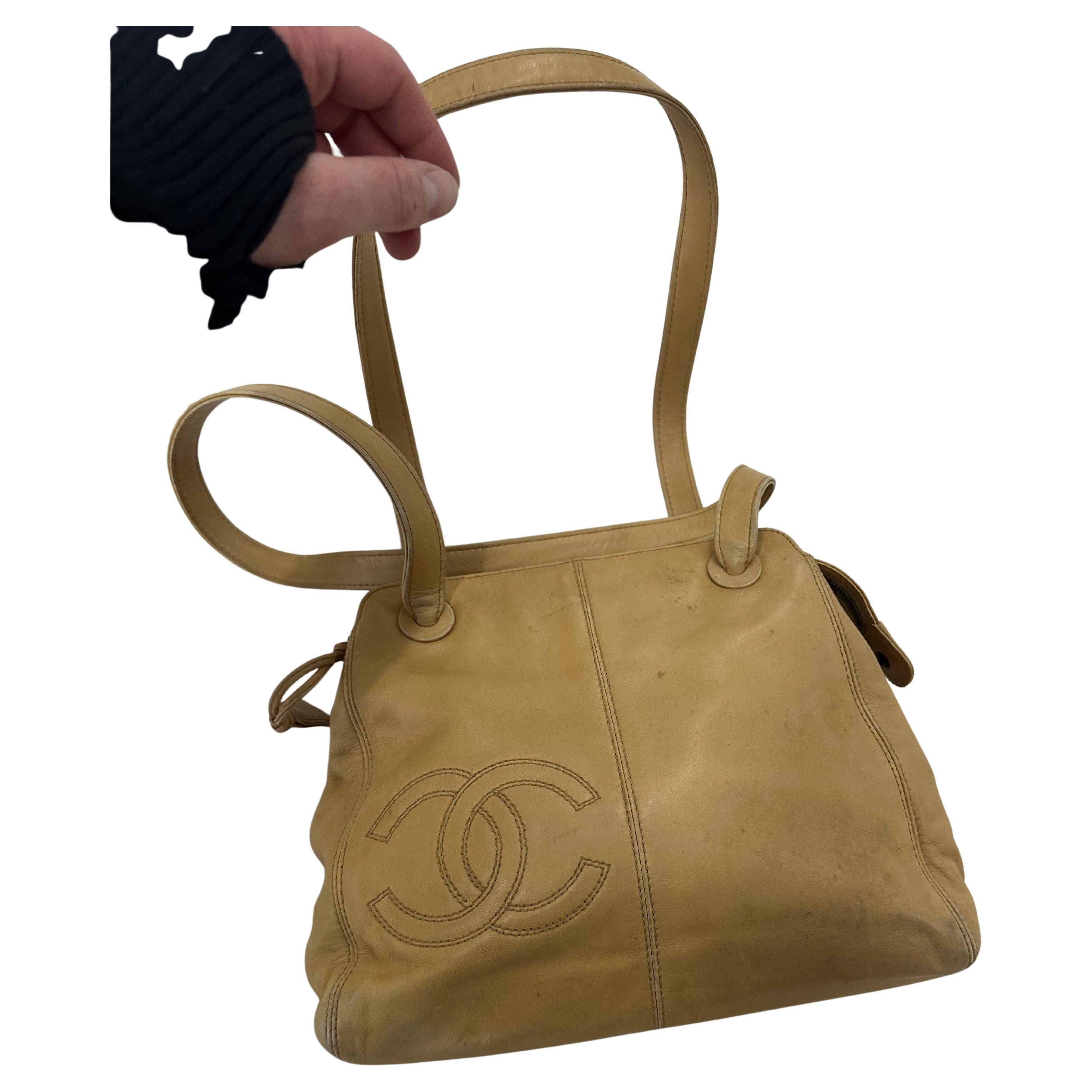 Chanel Vintage Leather Coco Mark Beige Shoulder Bag For Sale 1