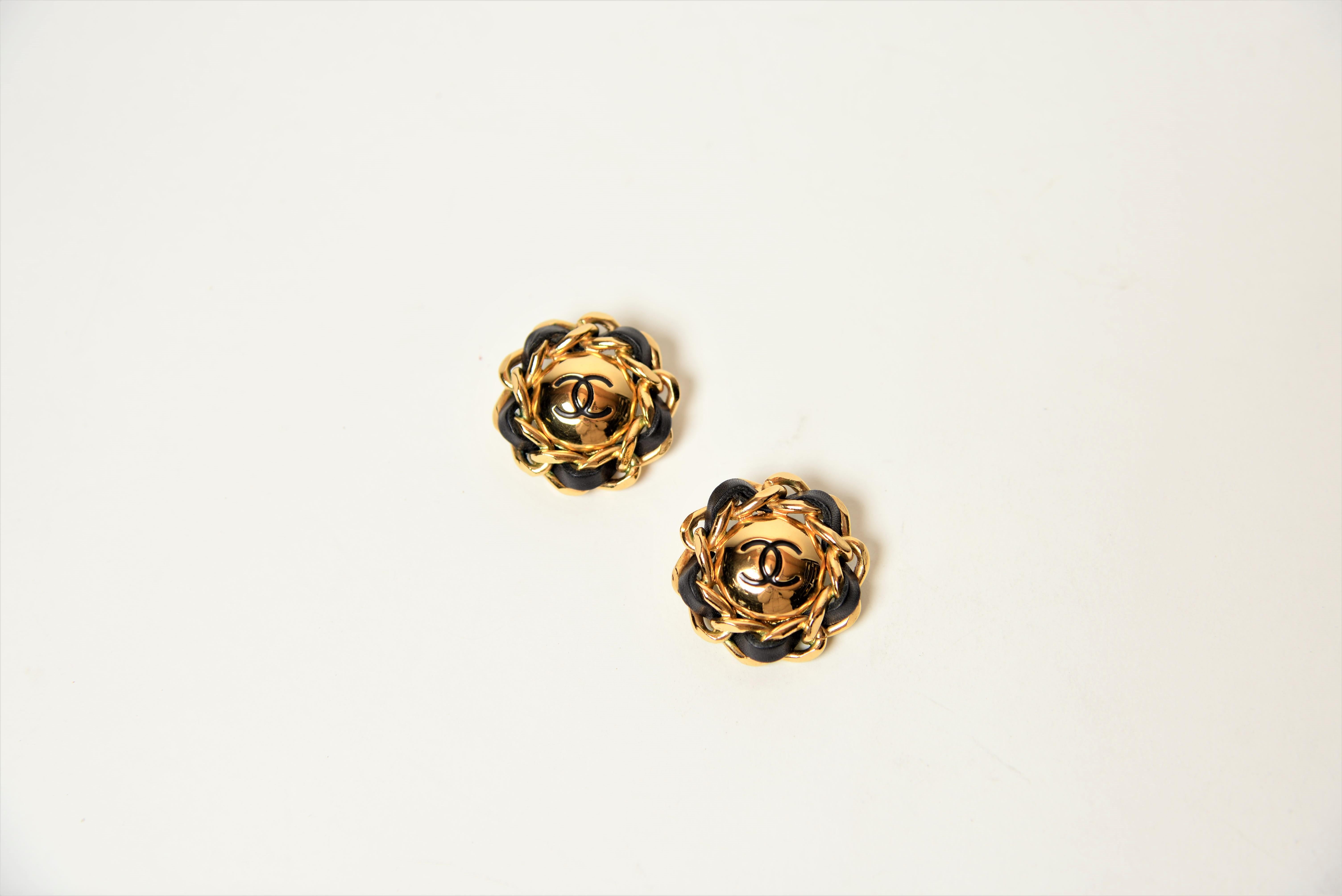 Women's Chanel Vintage Leather Gold Clip Earrings Large