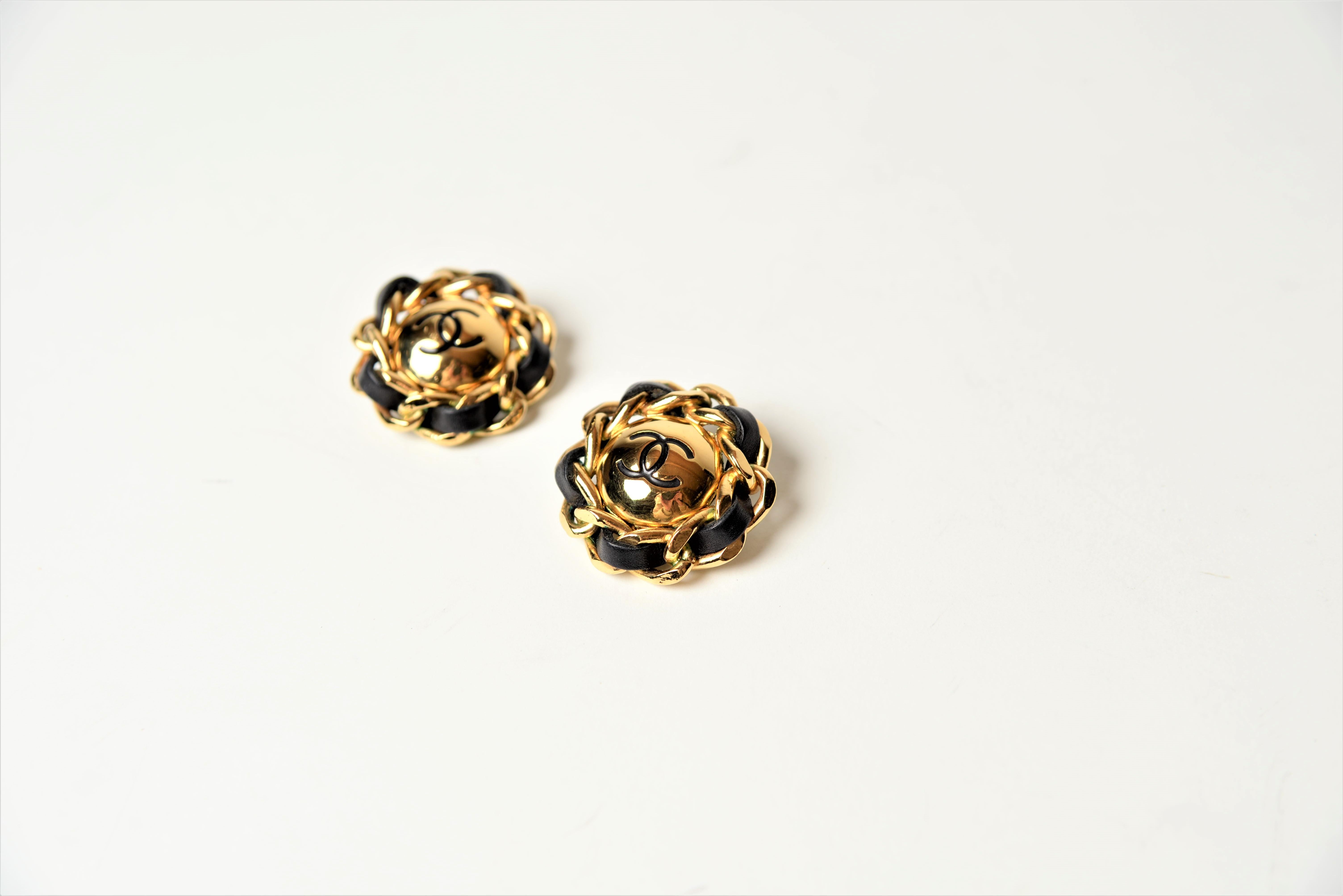 Chanel Vintage Leather Gold Clip Earrings Large  4