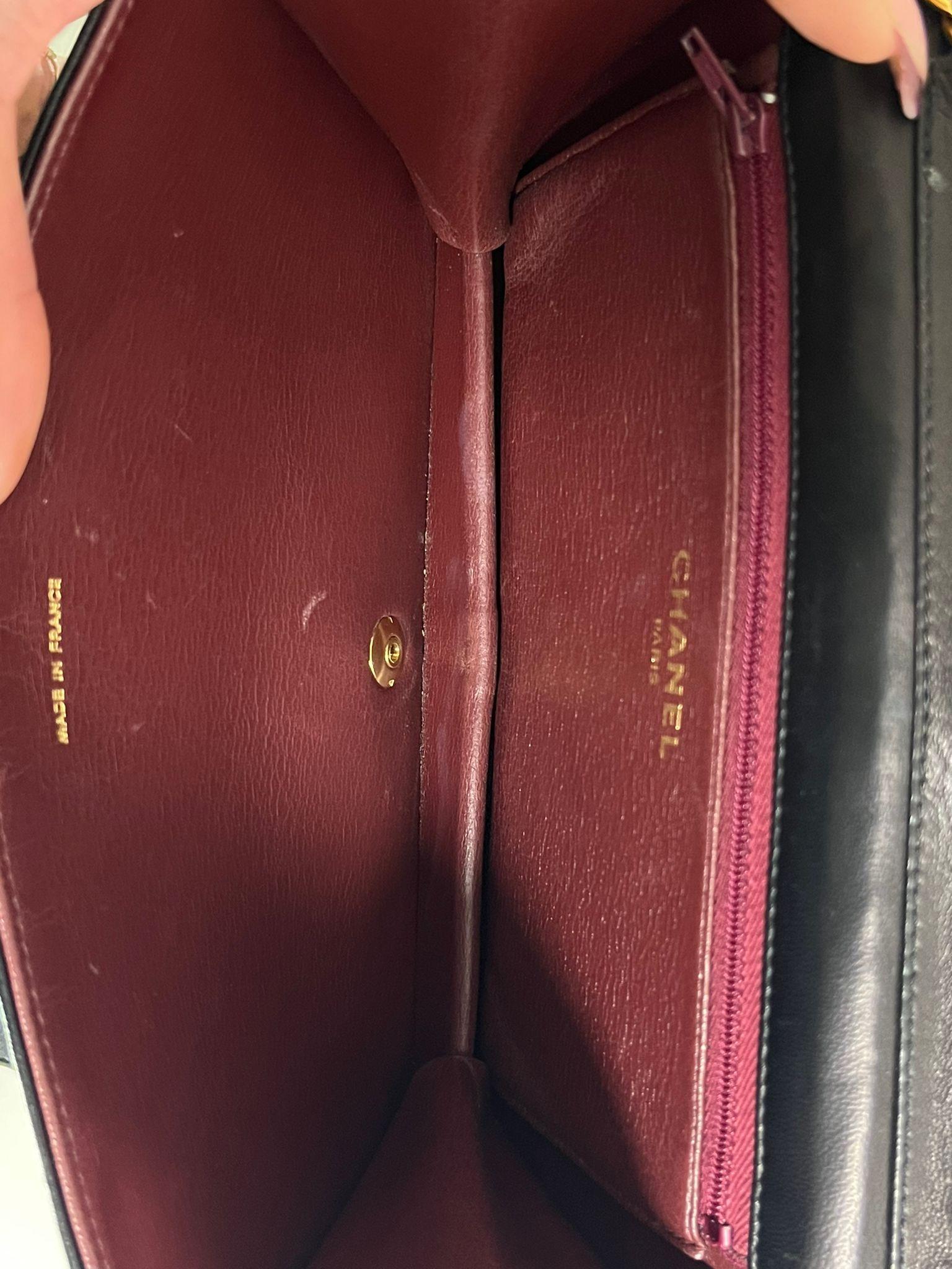 Chanel Vintage Leather Timeless Single Flap Bag en vente 4