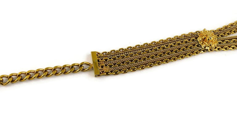 Chanel Vintage Lion Head Medallion Gold Toned Belt For Sale  display picture 2