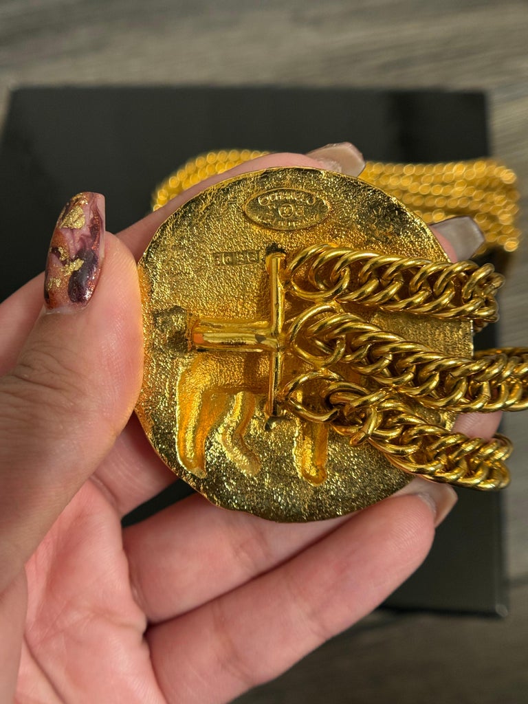 CHANEL Vintage Lion Medallion Triple Chain Gold Necklace 