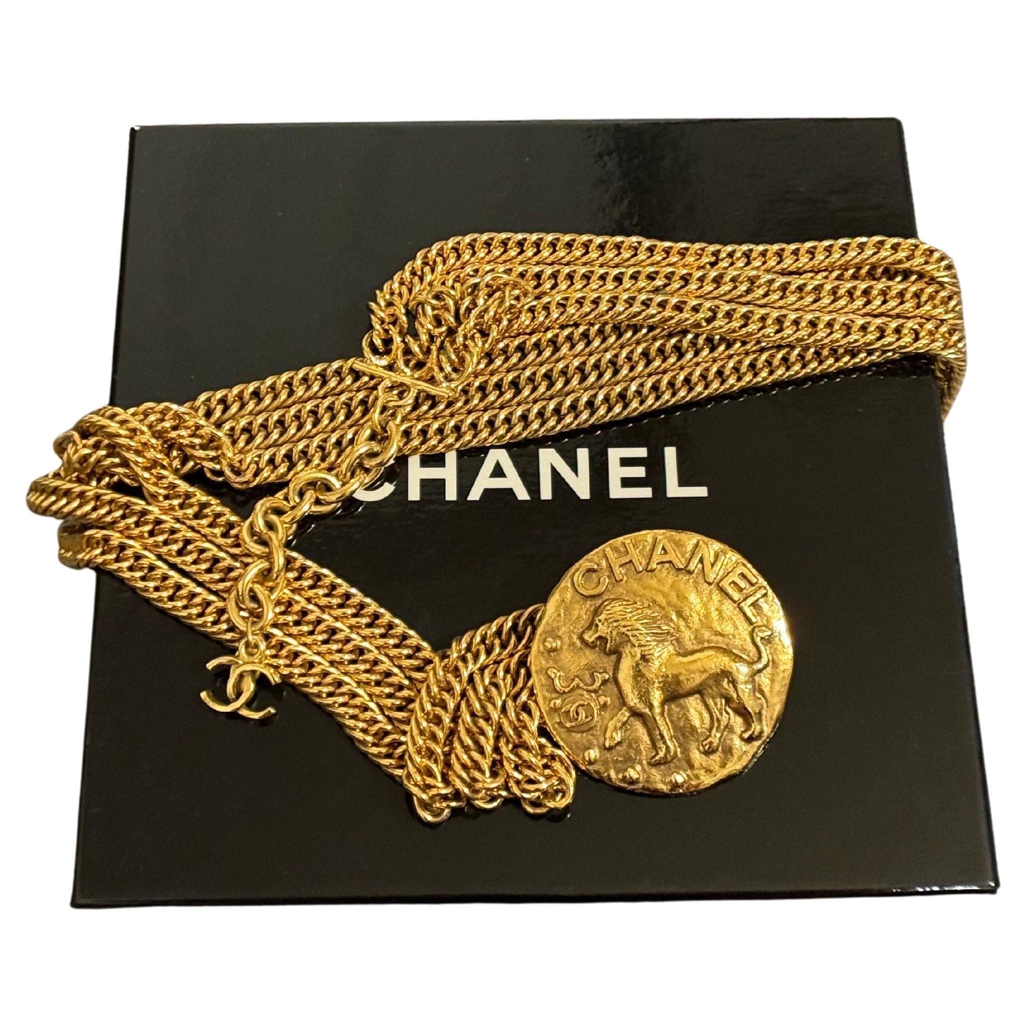 CHANEL Vintage Leone Medaglione Tripla Catena Oro Collana Cintura