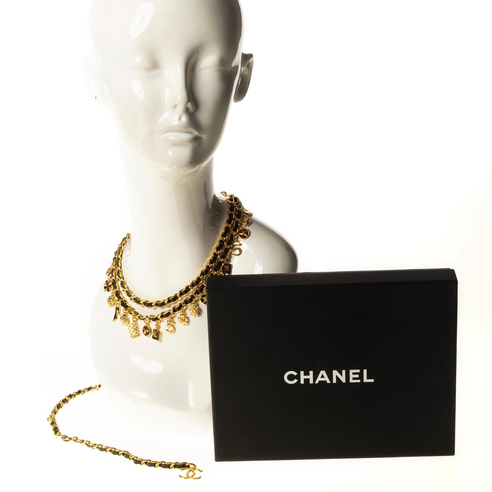 Ceinture à chaîne en cuir Chanel Lucky Charm (2017) en vente 1