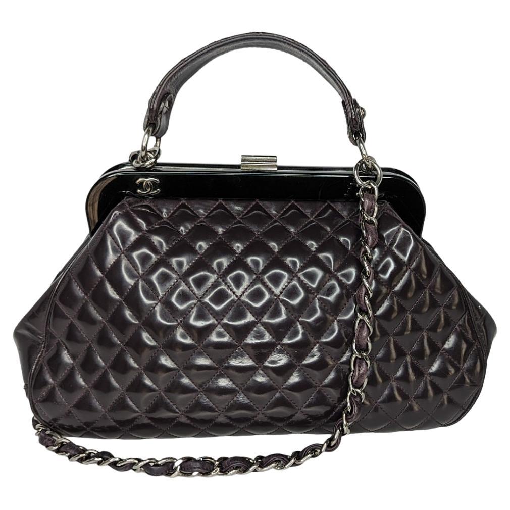 Chanel Black Iridescent Quilted Calf Leather Chic Quilt Frame Bag - Yoogi's  Closet