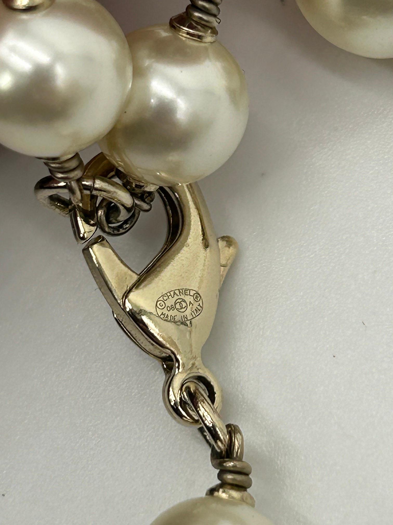 Chanel Vintage Make Up Charm Perlenkette Halskette mit Perlenkette im Angebot 6