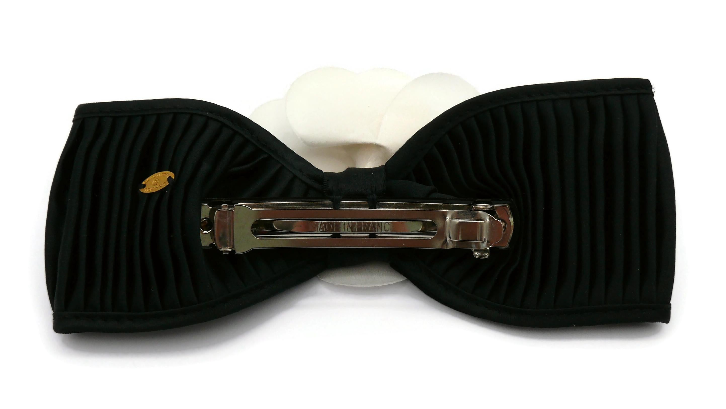 CHANEL Vintage Massive Black & White Camellia Bow Hair Clip 4