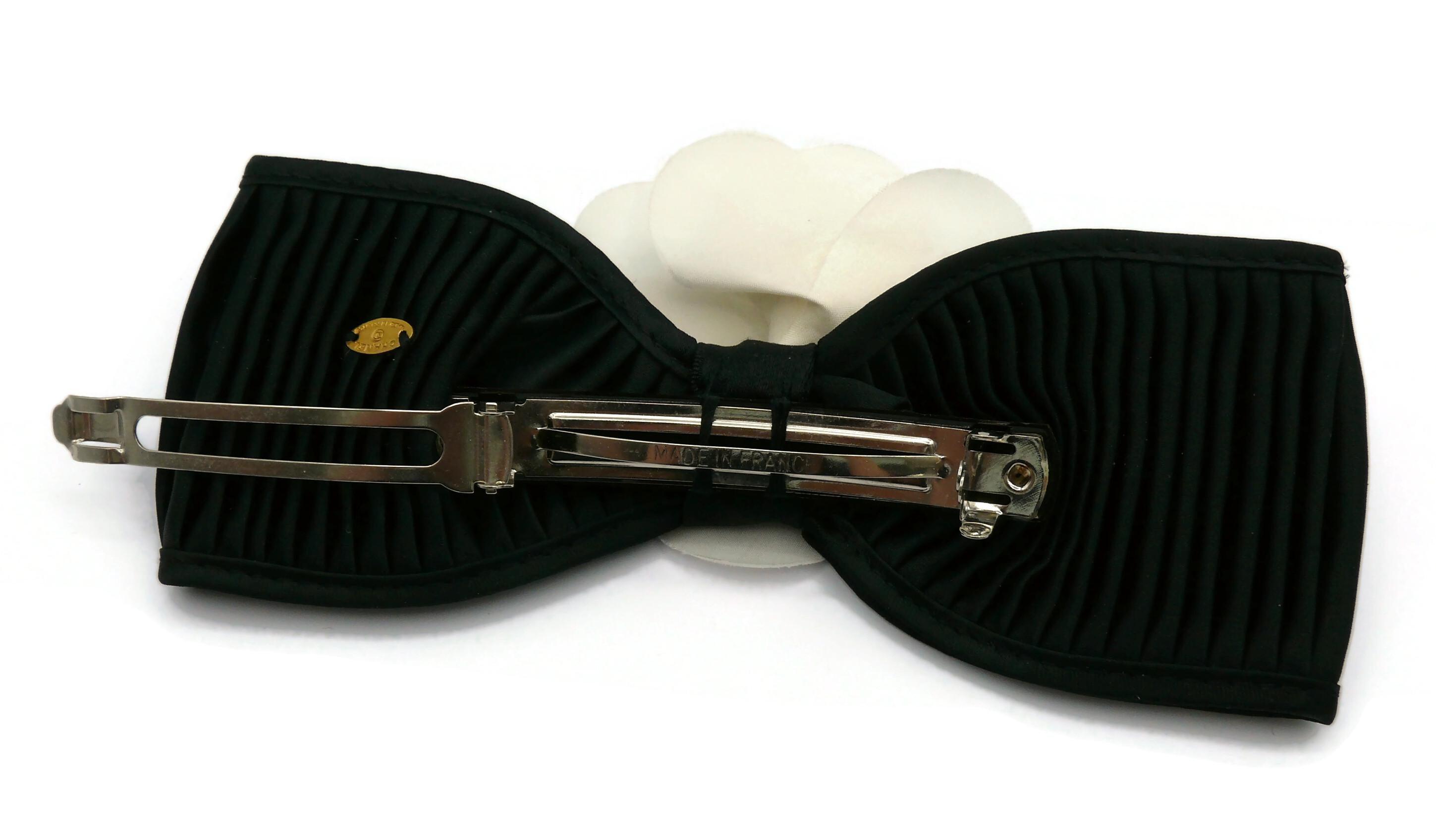 CHANEL Vintage Massive Black & White Camellia Bow Hair Clip 5