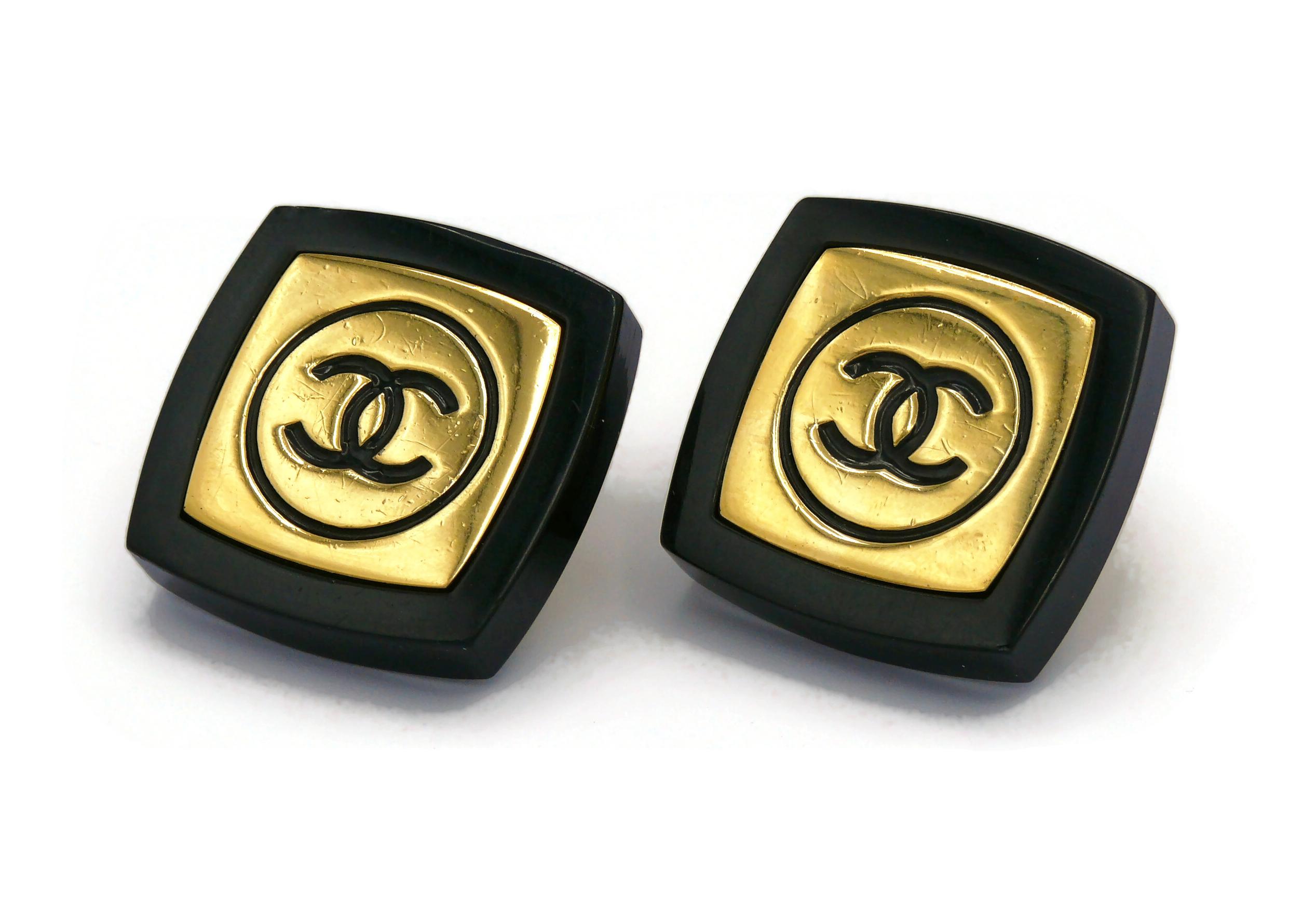 chanel compact mirror colors