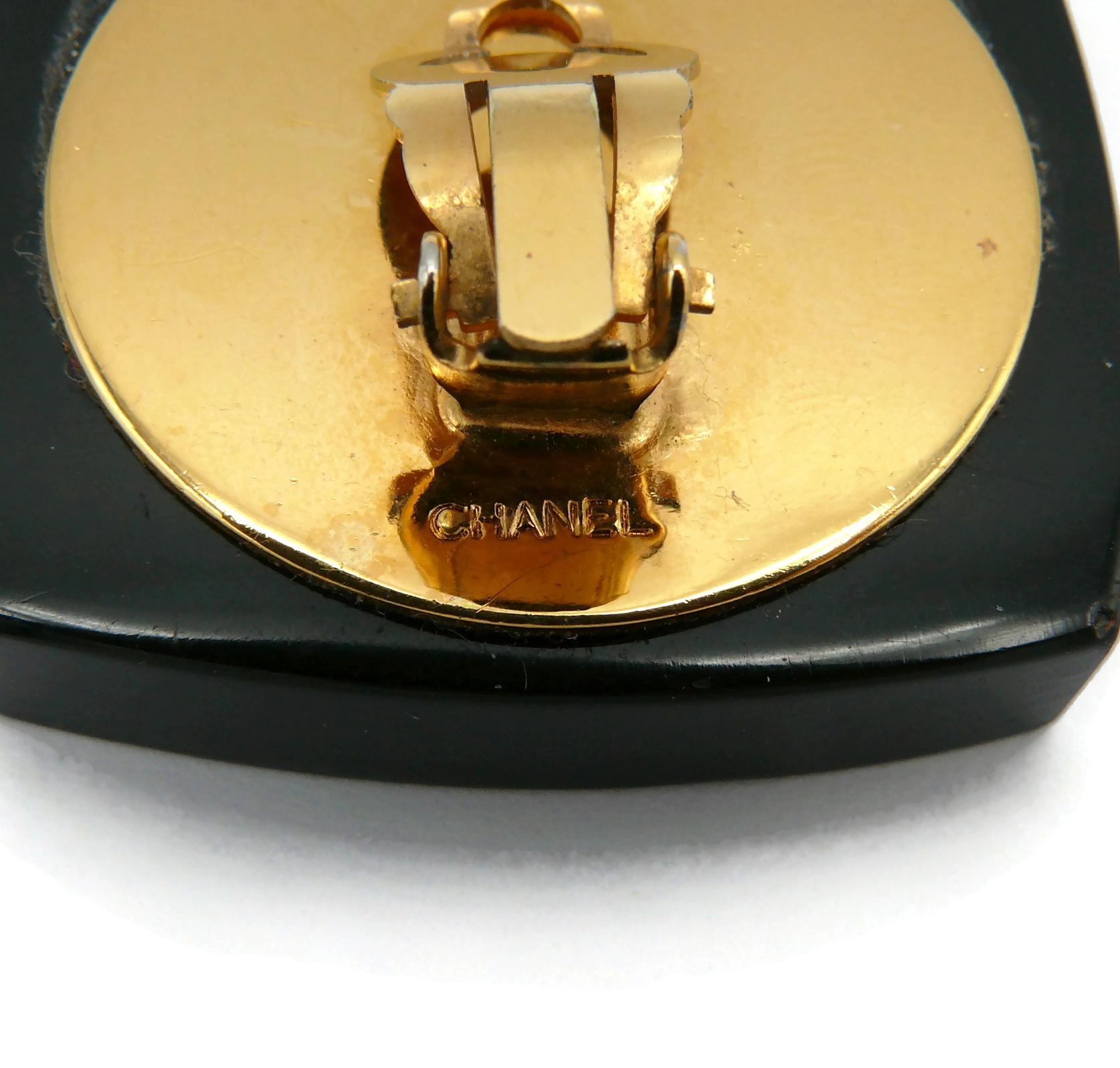 CHANEL Vintage Massive Compact Powder Style Resin Clip-On Earrings For Sale 3
