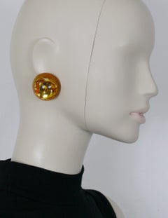 Chanel Vintage Massive Domed Resin CC Clip-Ohrringe aus gewölbtem Harz, 1993