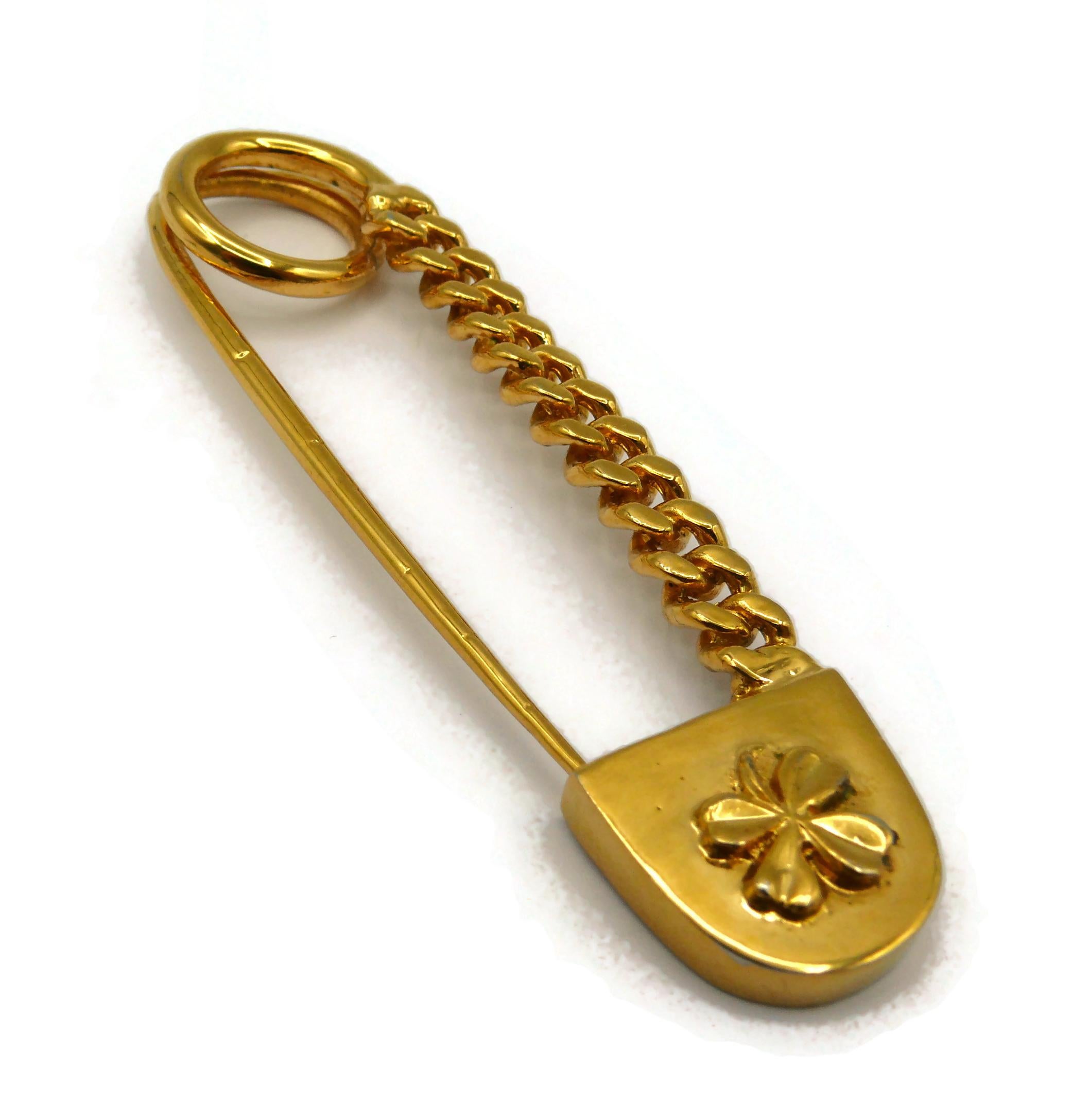 Women's or Men's CHANEL Vintage Massive Gold Tone Chain & Clover Safety Pin Brooch For Sale