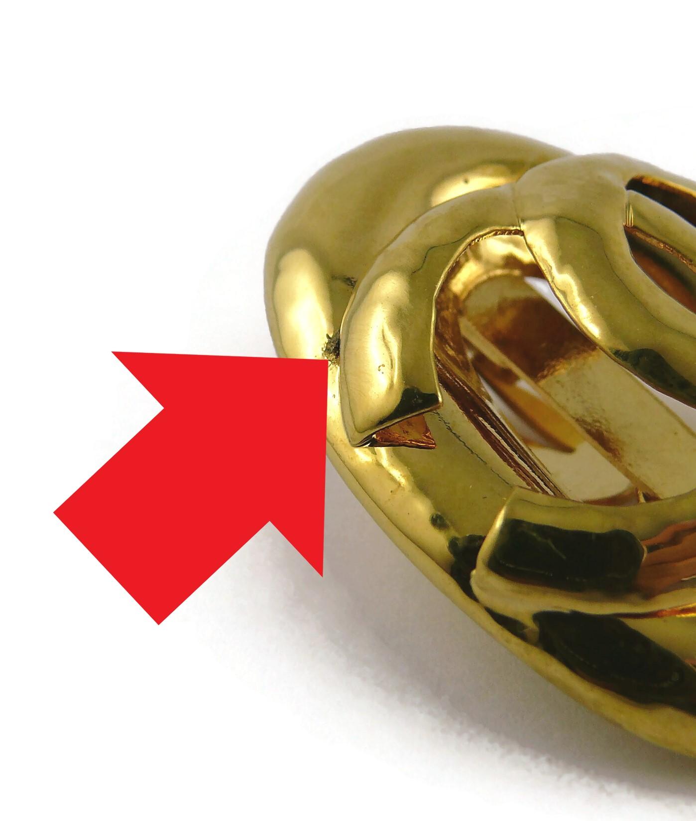 Chanel Vintage Massive Gold Toned Oval CC Logo Earrings For Sale 6