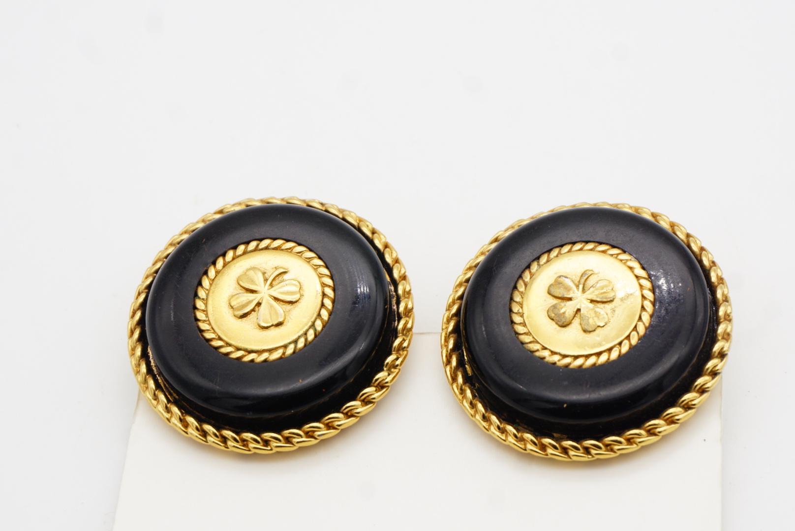 Chanel Vintage Gran Trébol de Cuatro Hojas de la Suerte Pendientes de Clip Círculo Negro en venta 5