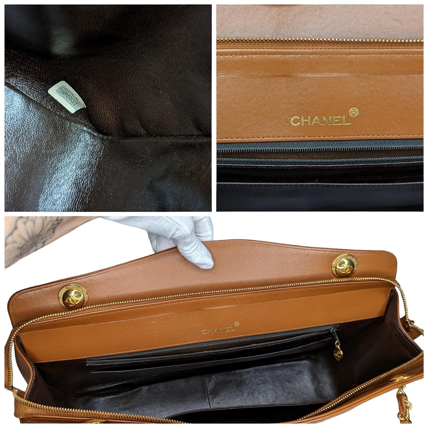 Chanel Vintage Matelassé Chain Leather Shoulder Bag & Wallet en vente 3