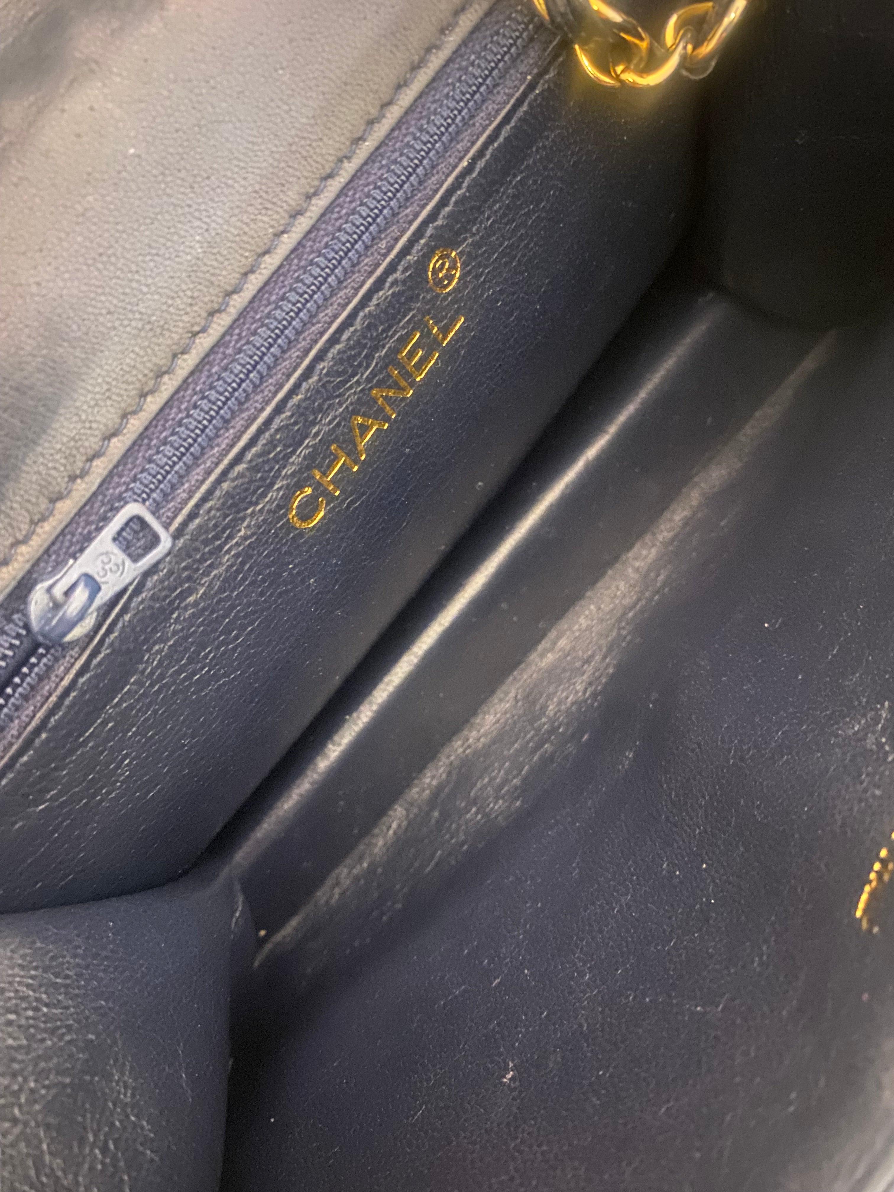 Chanel Vintage Matelassé Flap Bag For Sale 3