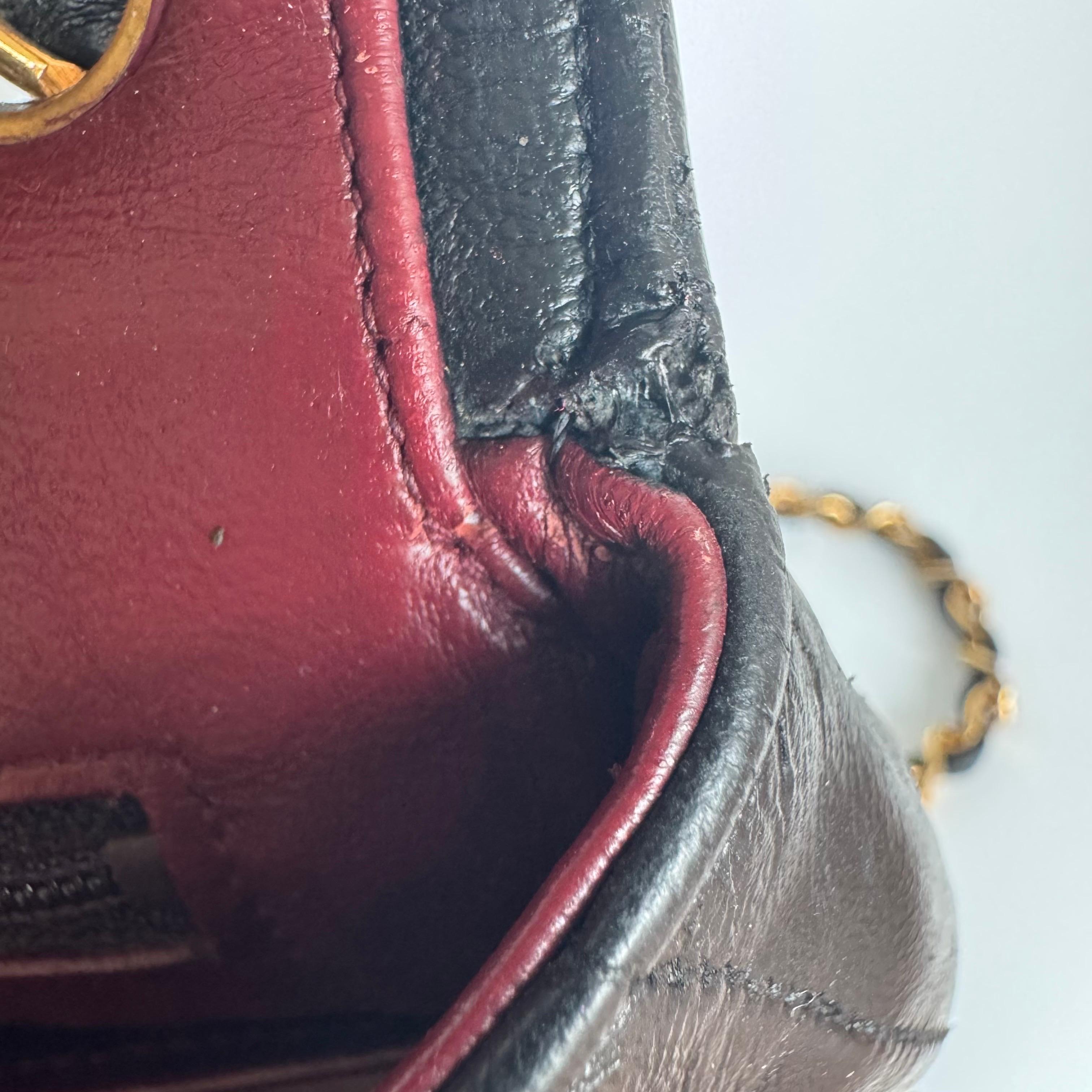 Chanel Vintage Medium Black Quilted Lambskin Paris Limited Single Flap Gold Hard en vente 9