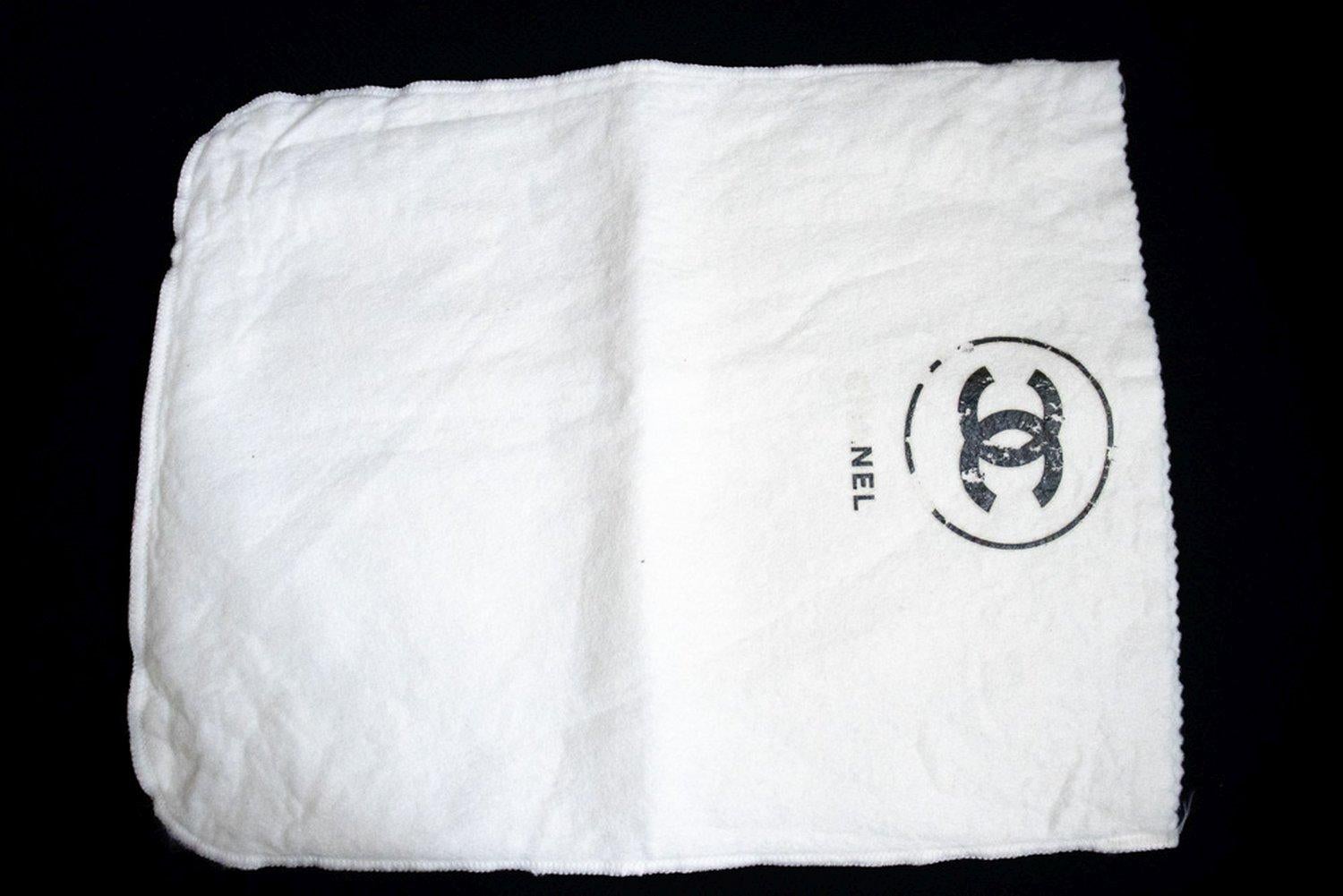 CHANEL Vintage Medium Chain Shoulder Bag Lambskin Black Quilted 13