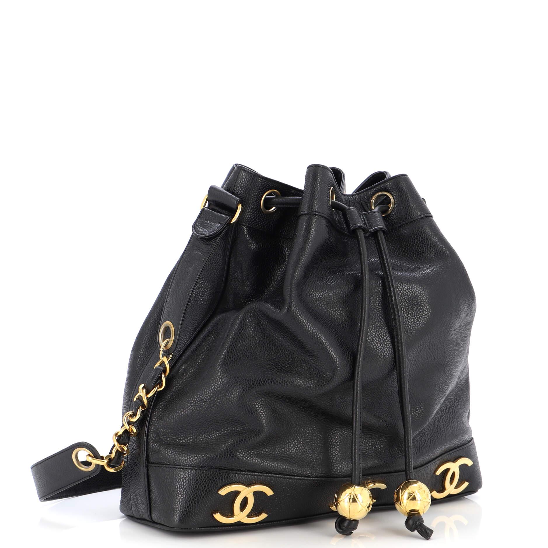 Chanel Vintage Metal CC Drawstring Bucket Bag Caviar Large In Fair Condition In NY, NY