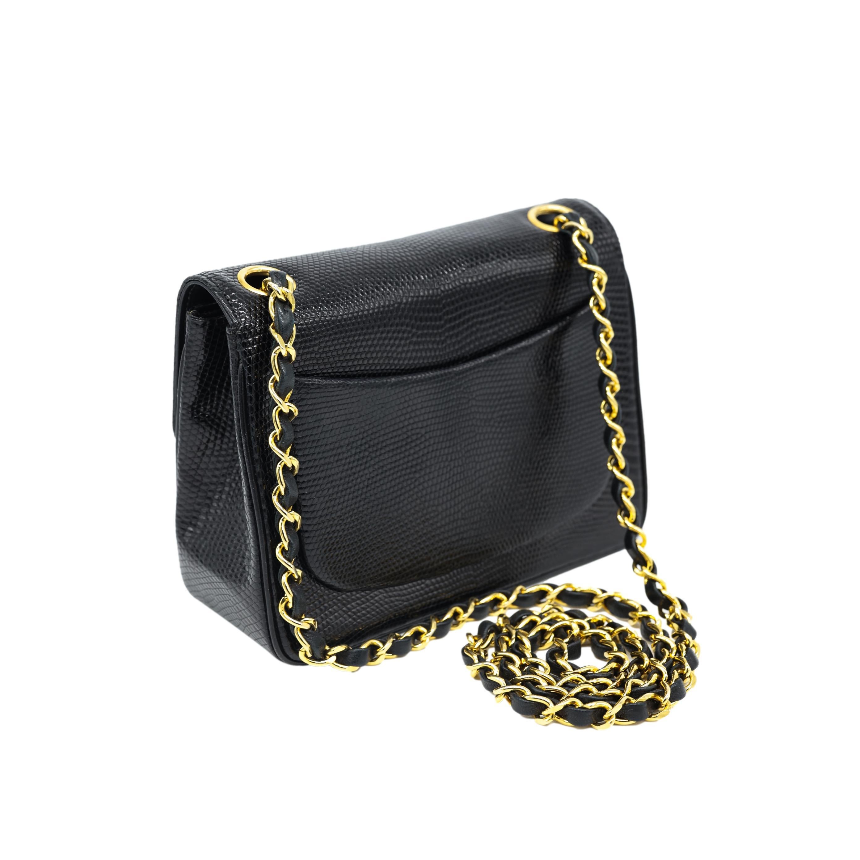 Chanel Vintage Mini Schwarz Eidechse Umschlag Cross Body Klappe Tasche mit Gold Hardware 4