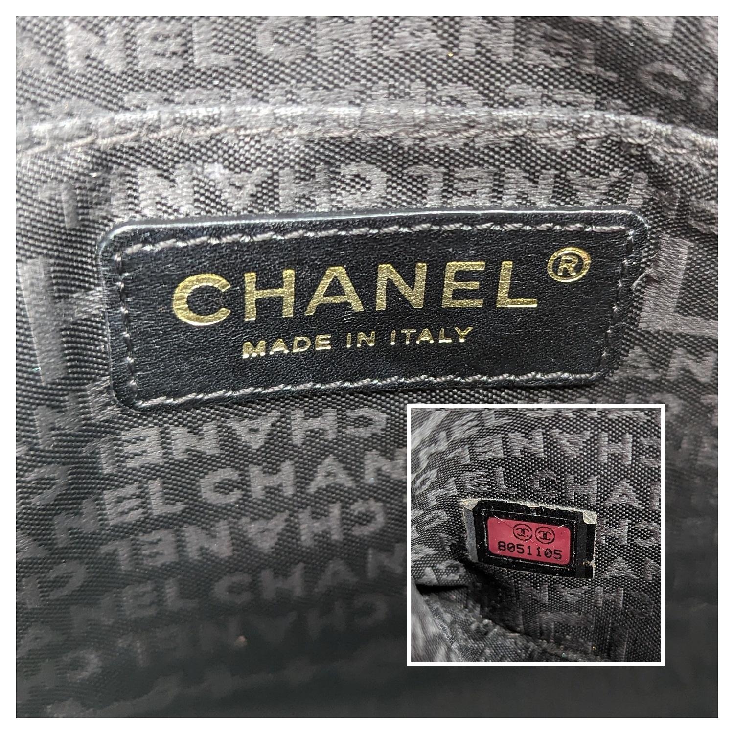 Chanel mini-pochette porte-bracelet vintage chocolat en vente 5