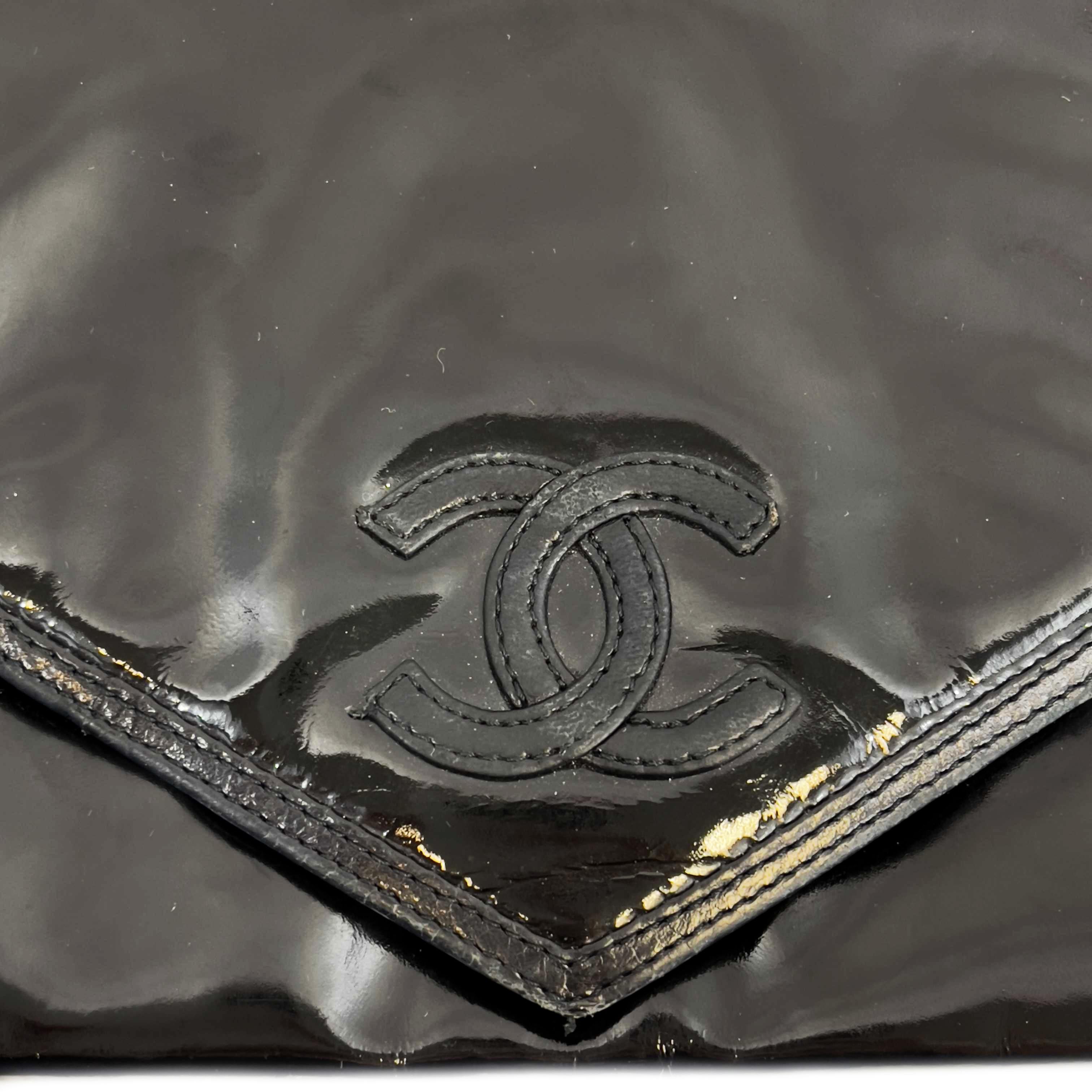 CHANEL - Vintage Multi Chain *RARE* CC Black Envelope Crossbody Bag 5