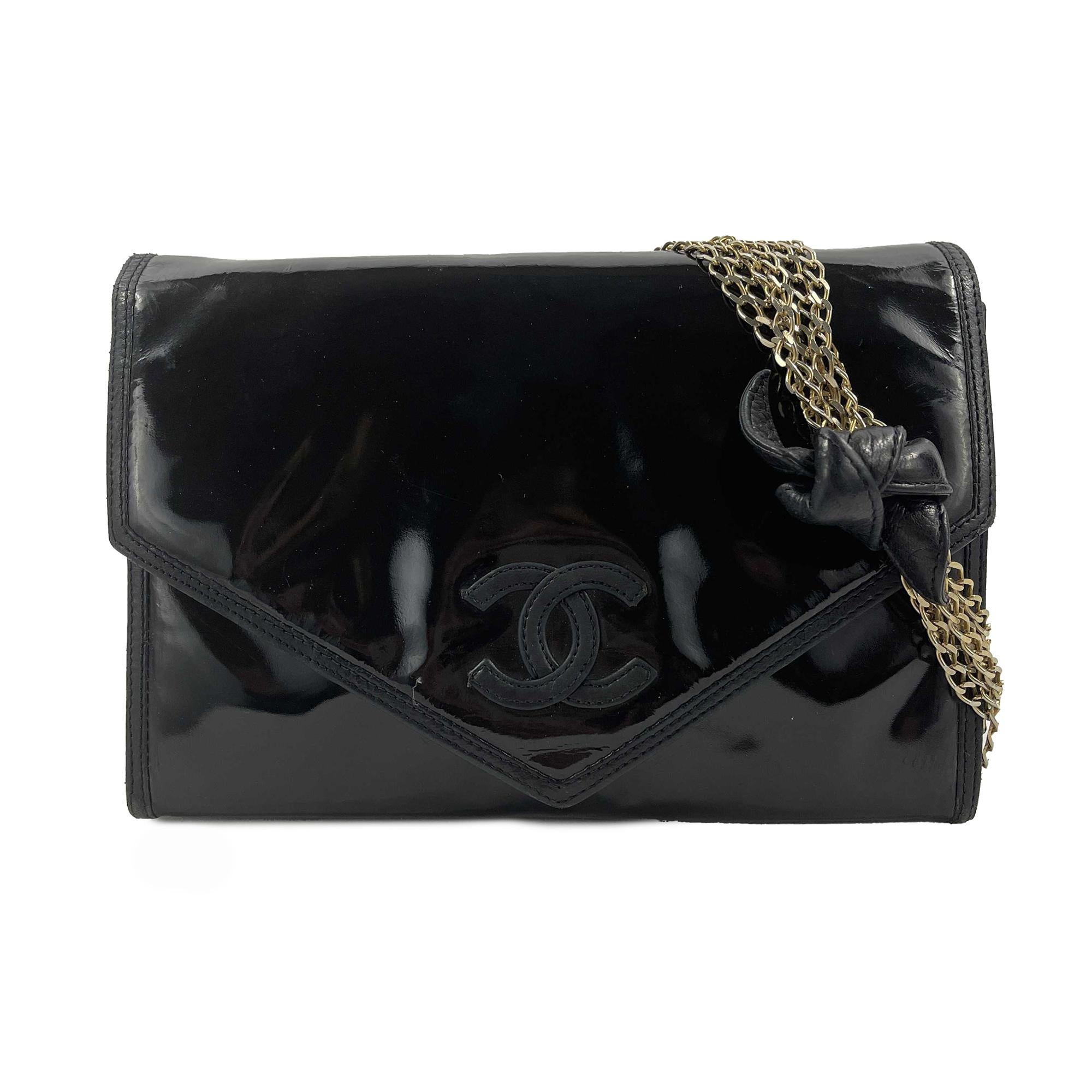 CHANEL - Vintage Multi Chain *RARE* CC Black Envelope Crossbody Bag 1