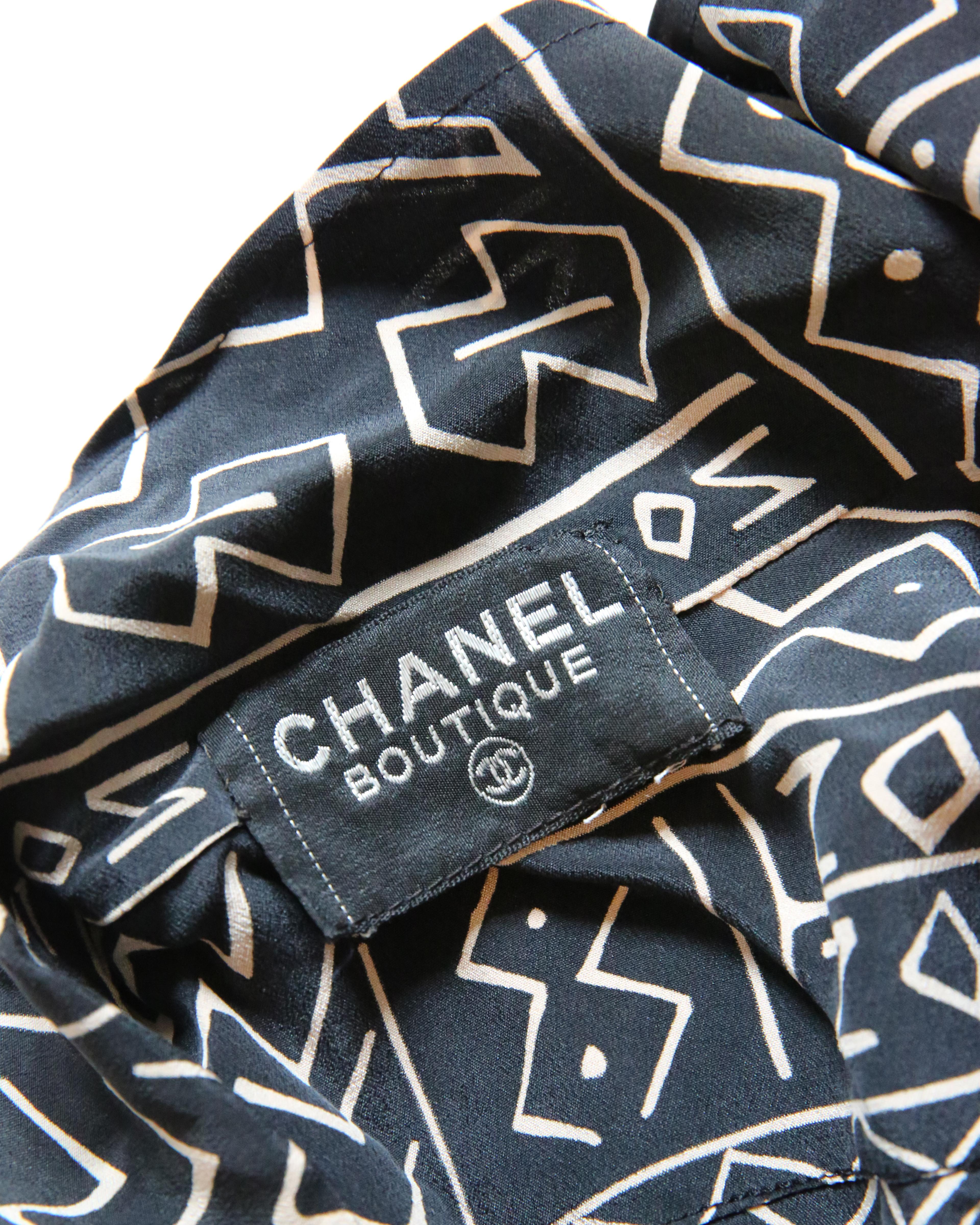 Chanel vintage navy blue grey abstract print silk gold button up logo midi dress For Sale 9