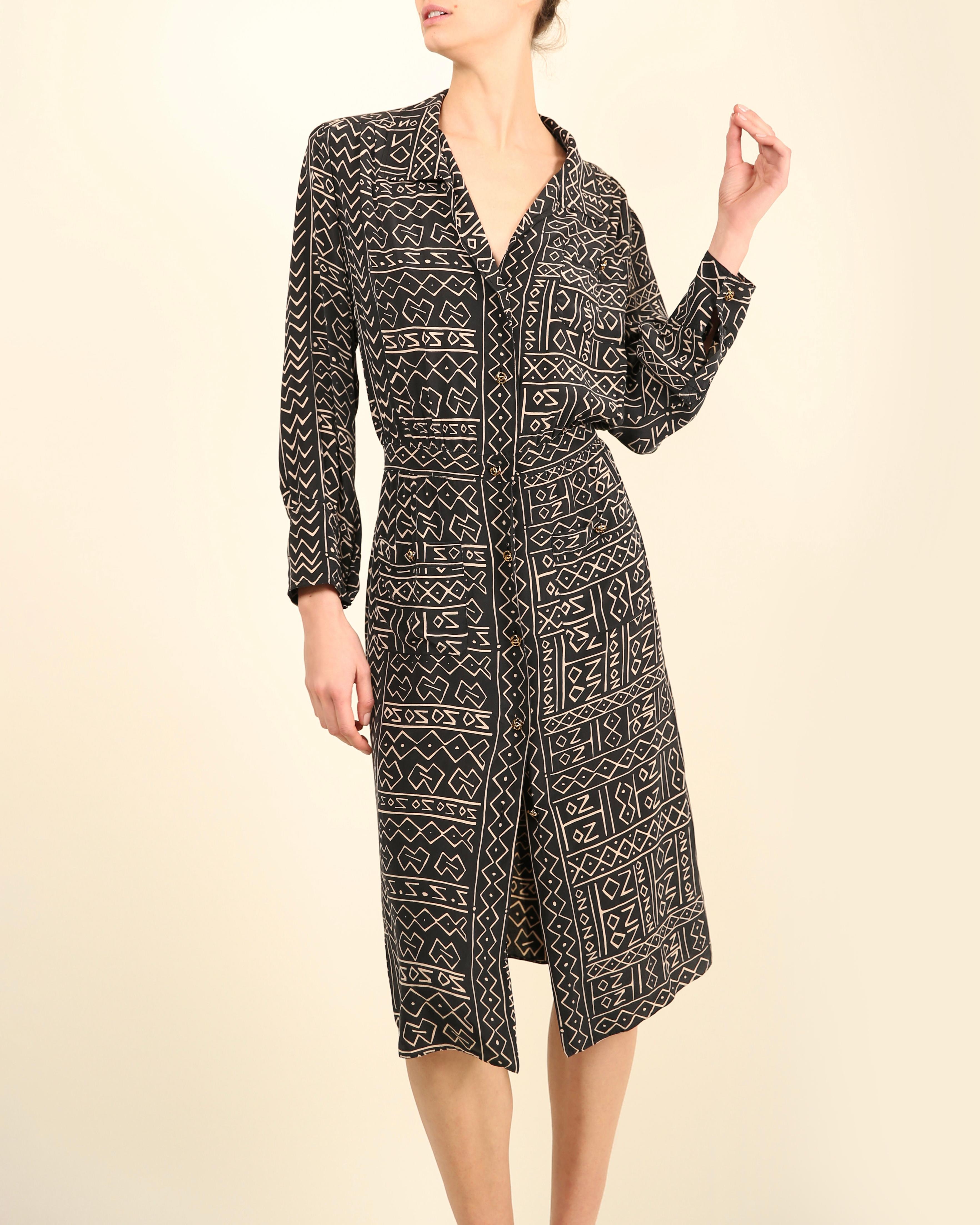 Chanel vintage navy blue grey abstract print silk gold button up logo midi dress For Sale 2