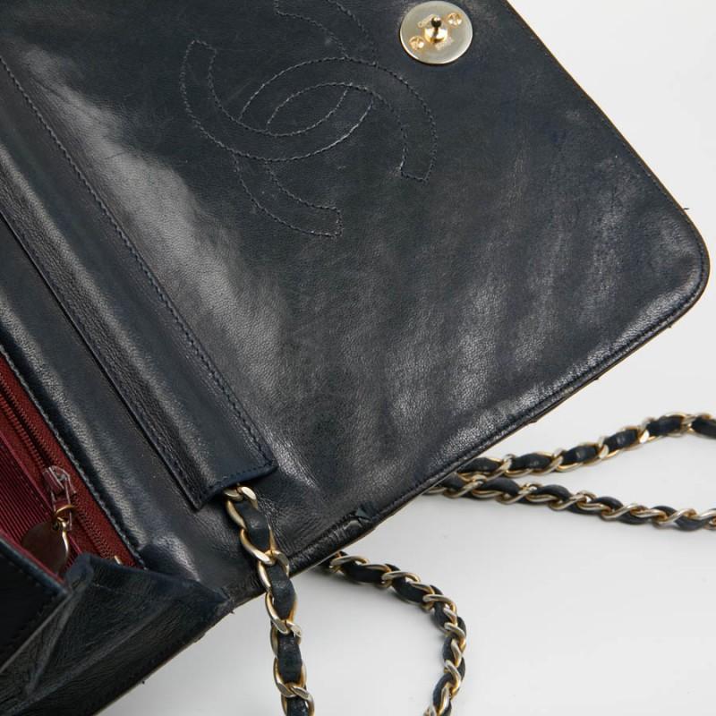 Chanel Vintage Navy Blue Leather Flap Bag 8