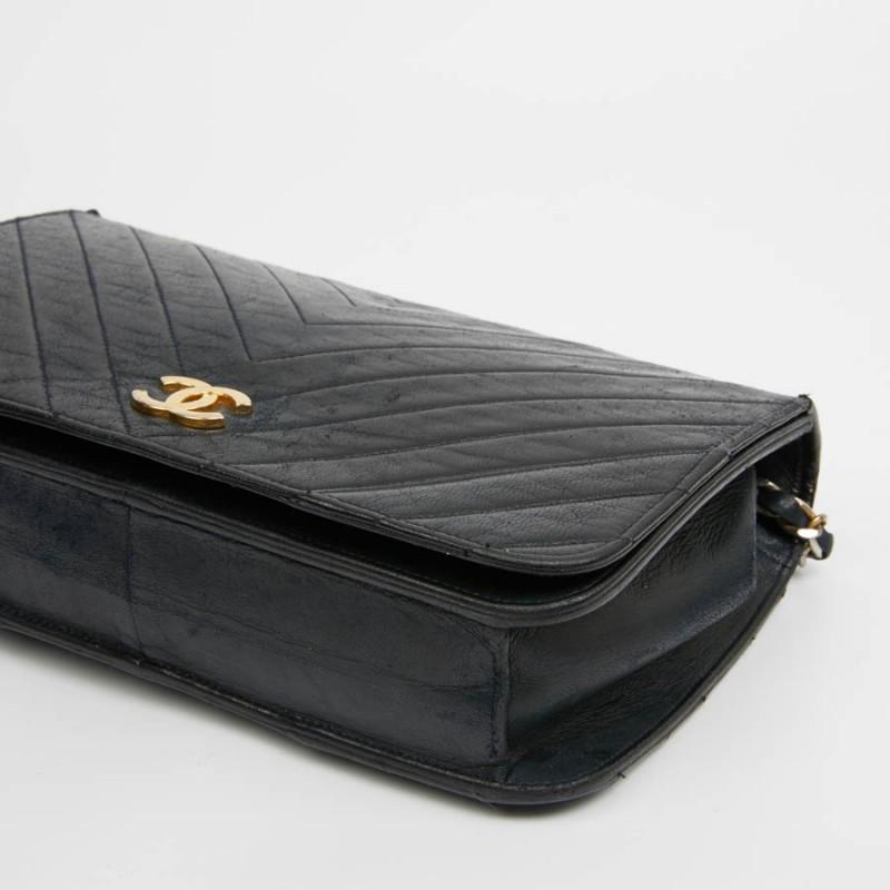 Chanel Vintage Navy Blue Leather Flap Bag 4