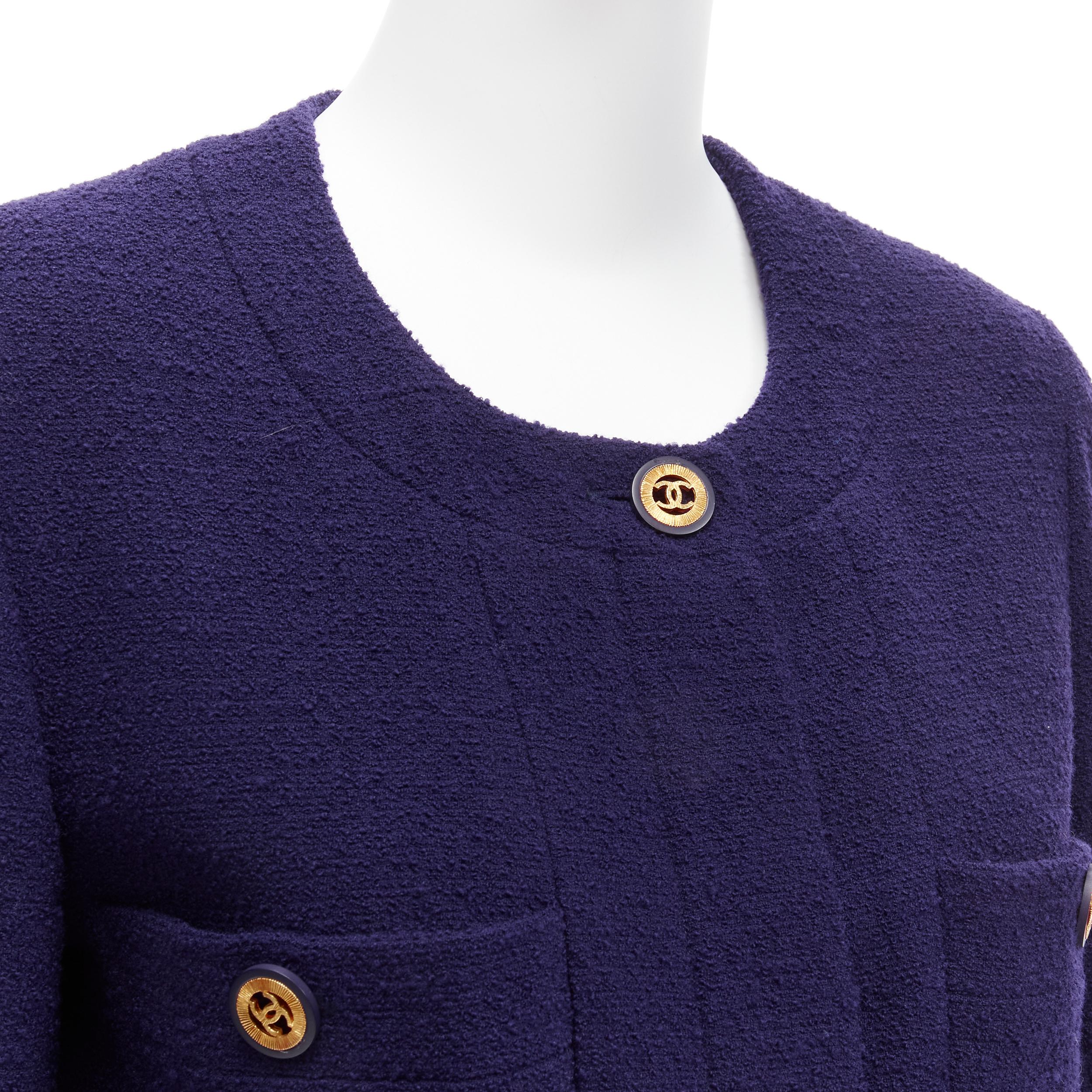 CHANEL Vintage navy blue tweed gold CC buttons 4 pocket jacket For Sale 4