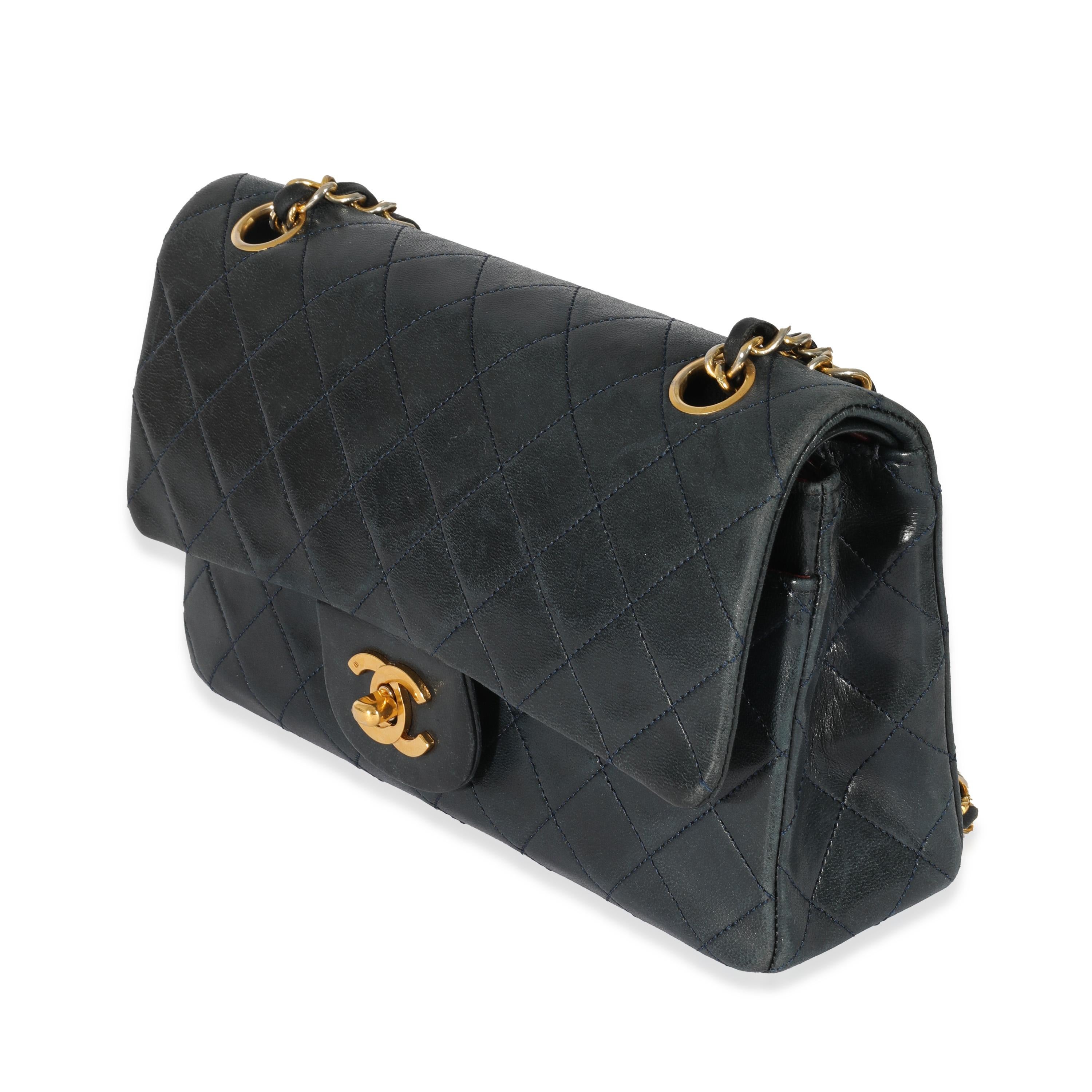 Chanel Vintage Navy Lambskin Small Classic Flap In Excellent Condition For Sale In New York, NY