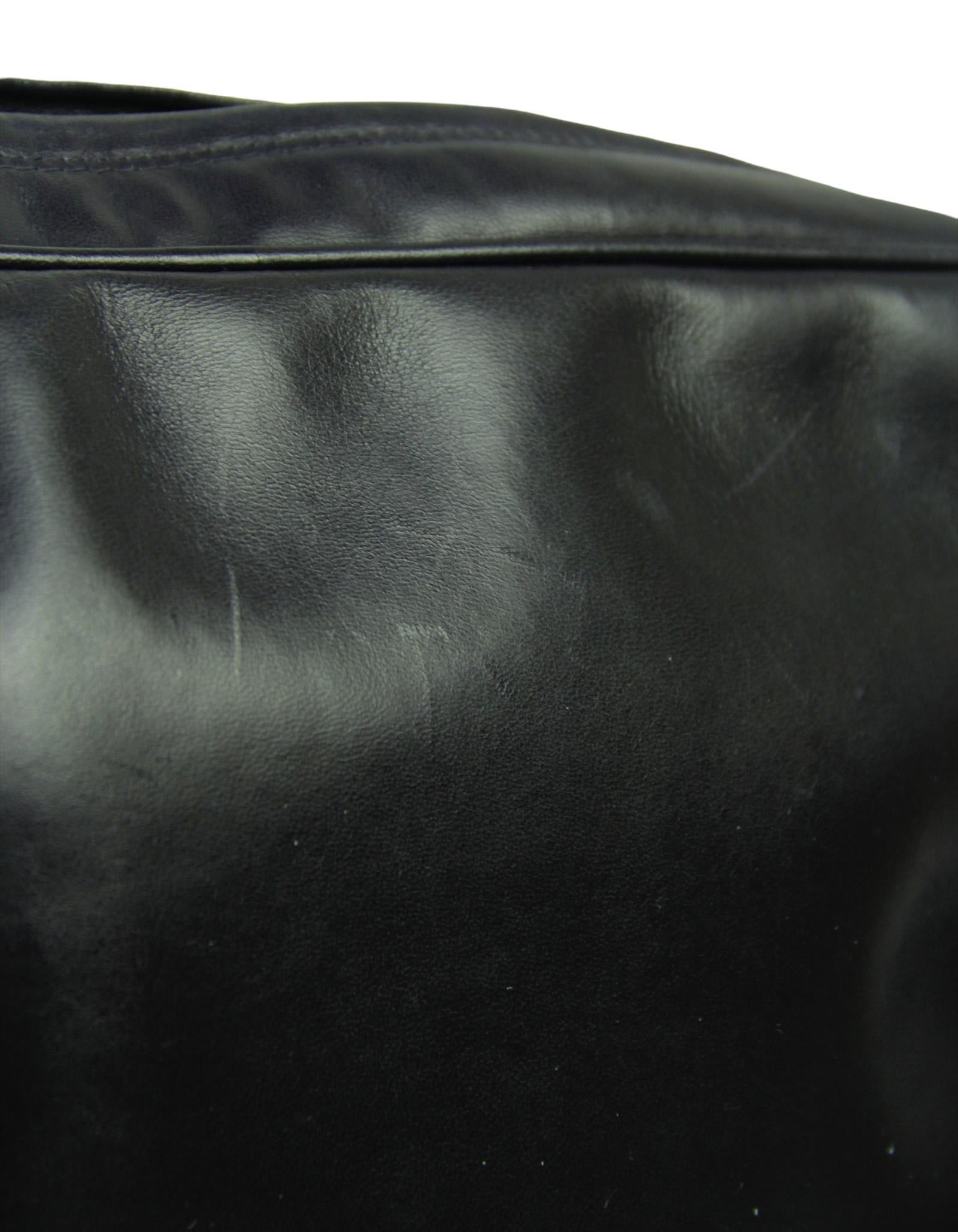 Chanel Vintage Navy Leather CC Embossed Large Camera Bag For Sale 8