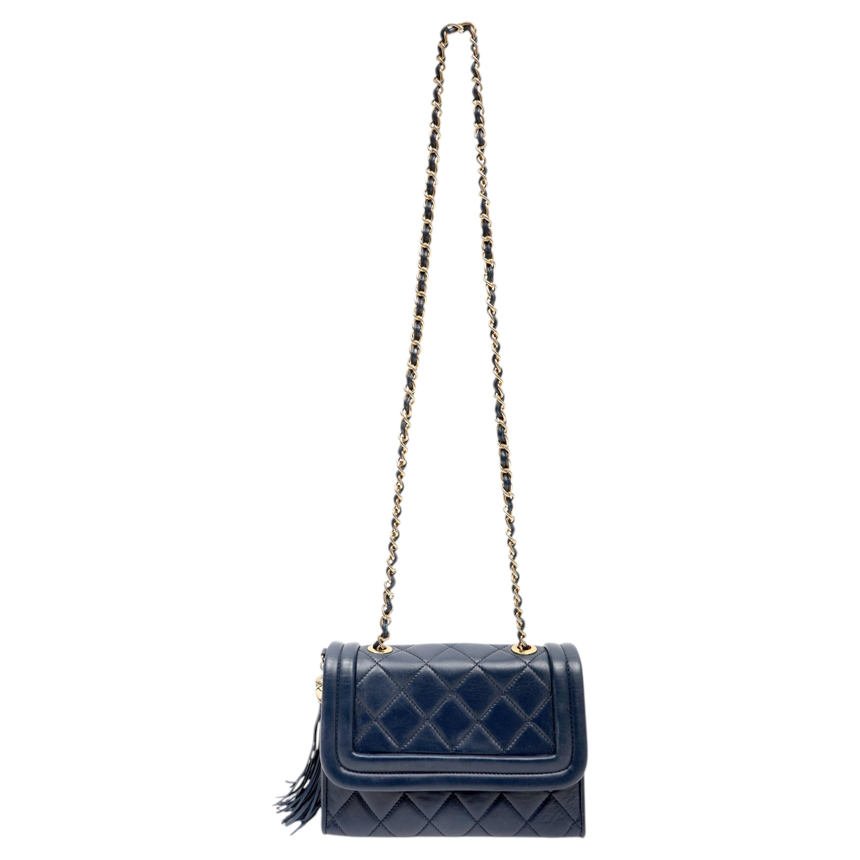 Chanel Vintage Navy Tassel Flap Bag Lambskin Leather en vente