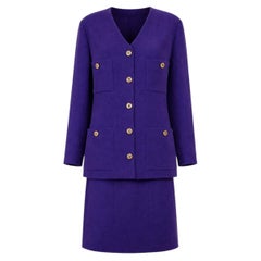 CHANEL Vintage Noble Purple Tweed Suit with 64K Gold CC Buttons 44 FR