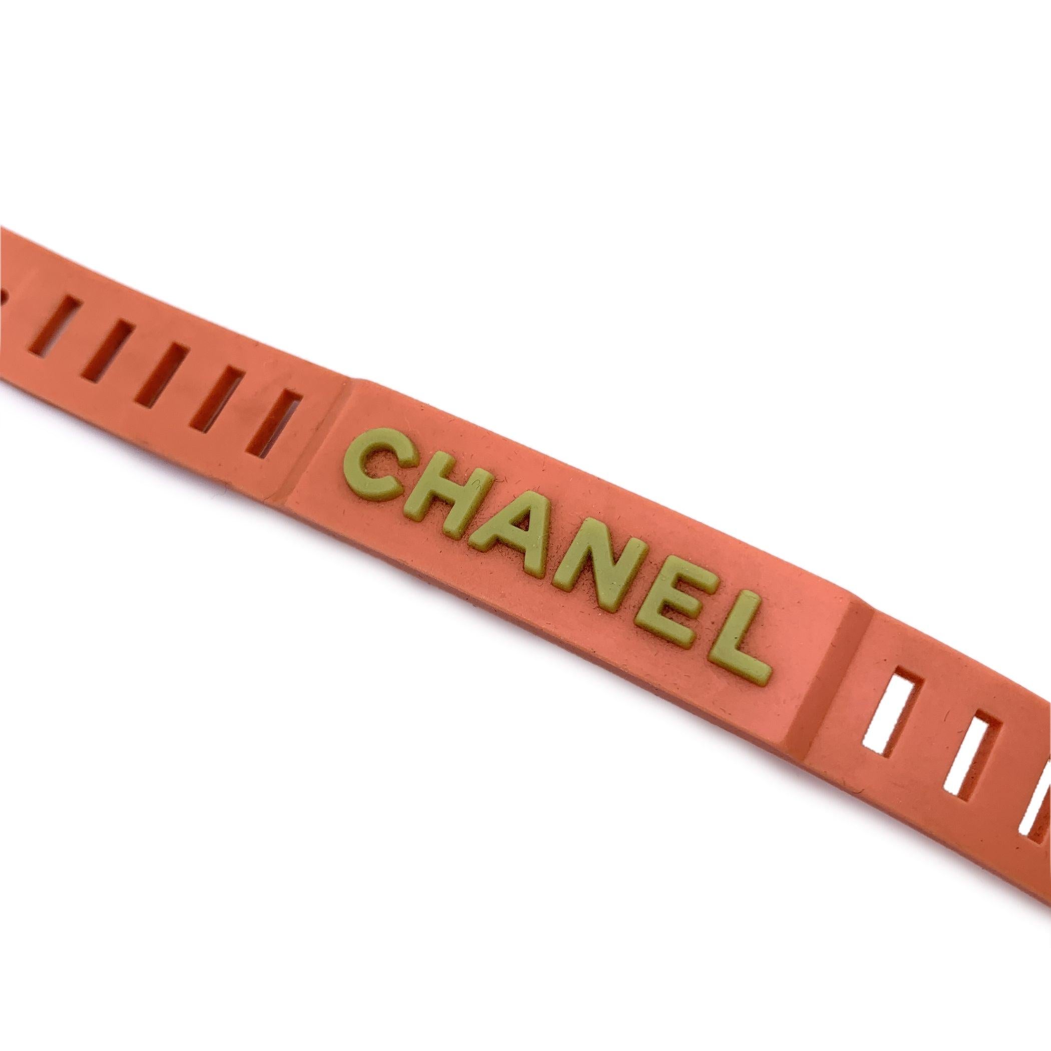 Chanel Vintage Orange and Green Rubber Logo Belt Bracelet In Good Condition For Sale In Rome, Rome