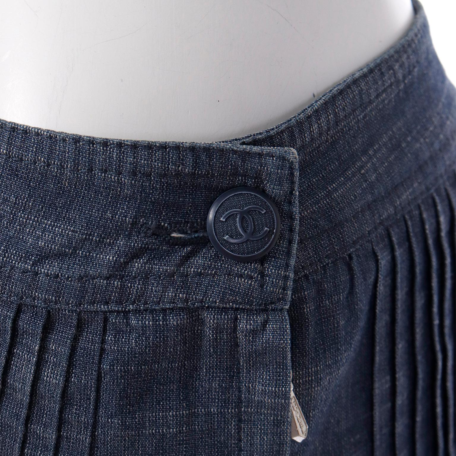 Black Chanel Vintage Pants 2003 Low Waist Spring Runway Pleated Denim Jean Trousers