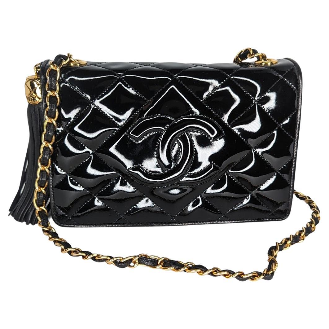 Chanel Vintage Patent Leather Quilted CC Tassel Flap Bag For Sale