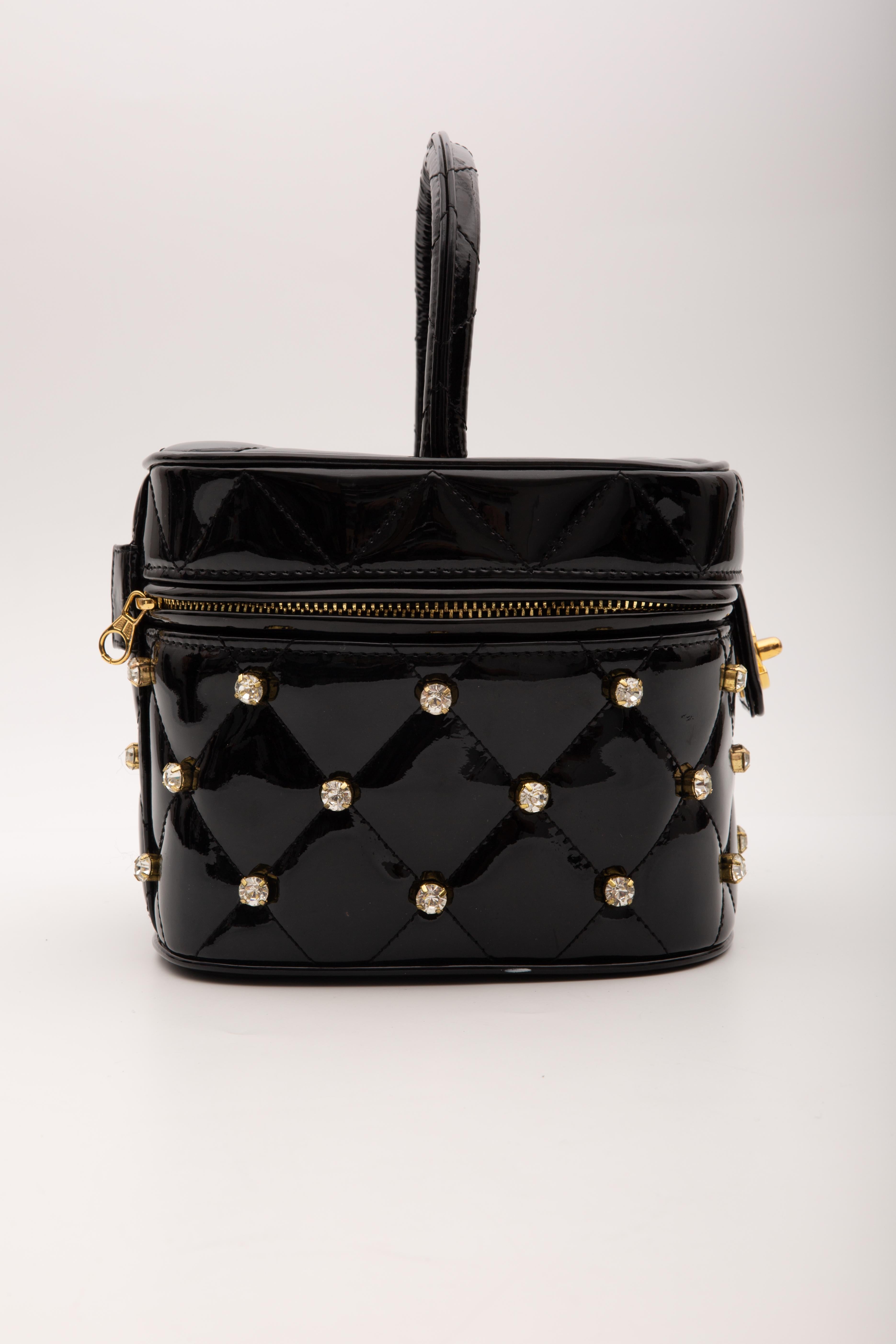 Black Chanel Vintage Patent Leather Quilted Crystal CC Vanity Handbag (Circa 1991)
