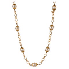 Chanel Vintage Pearl and Gold Link Necklace 1980's