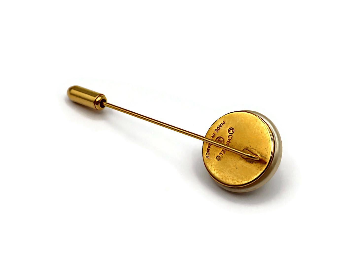 CHANEL Vintage Pearl CC Logo Lapel Pin 5