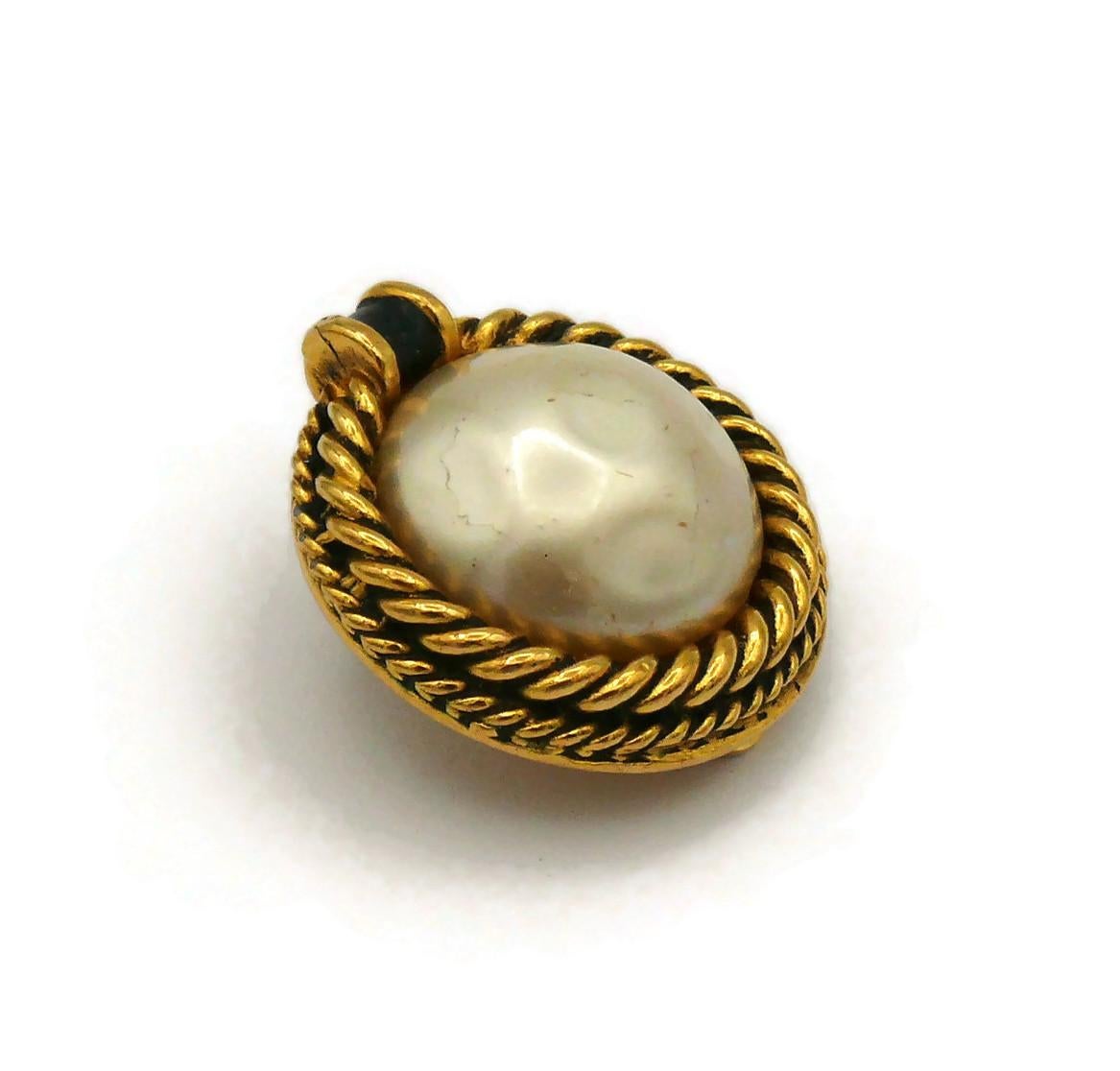 CHANEL Vintage Pearl Clip On Earrings For Sale 5