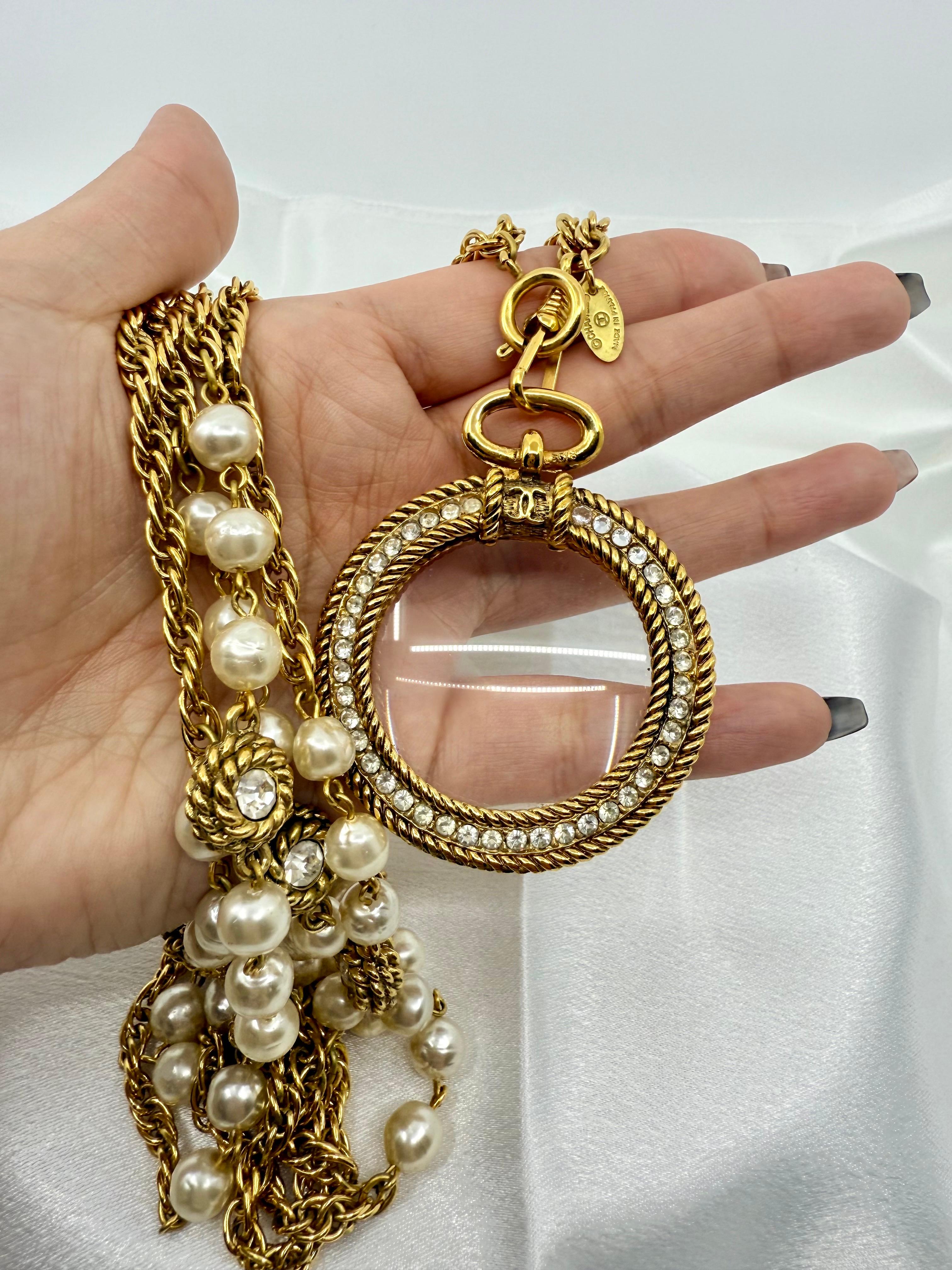 Chanel collana vintage di perle e cristalli con lente d'ingrandimento XL in vendita 7