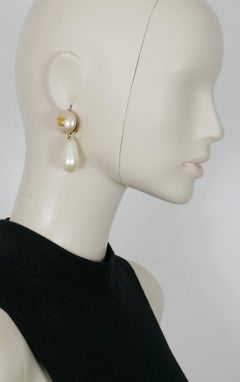 Chanel Vintage Pearl Drop Dangling Earrings