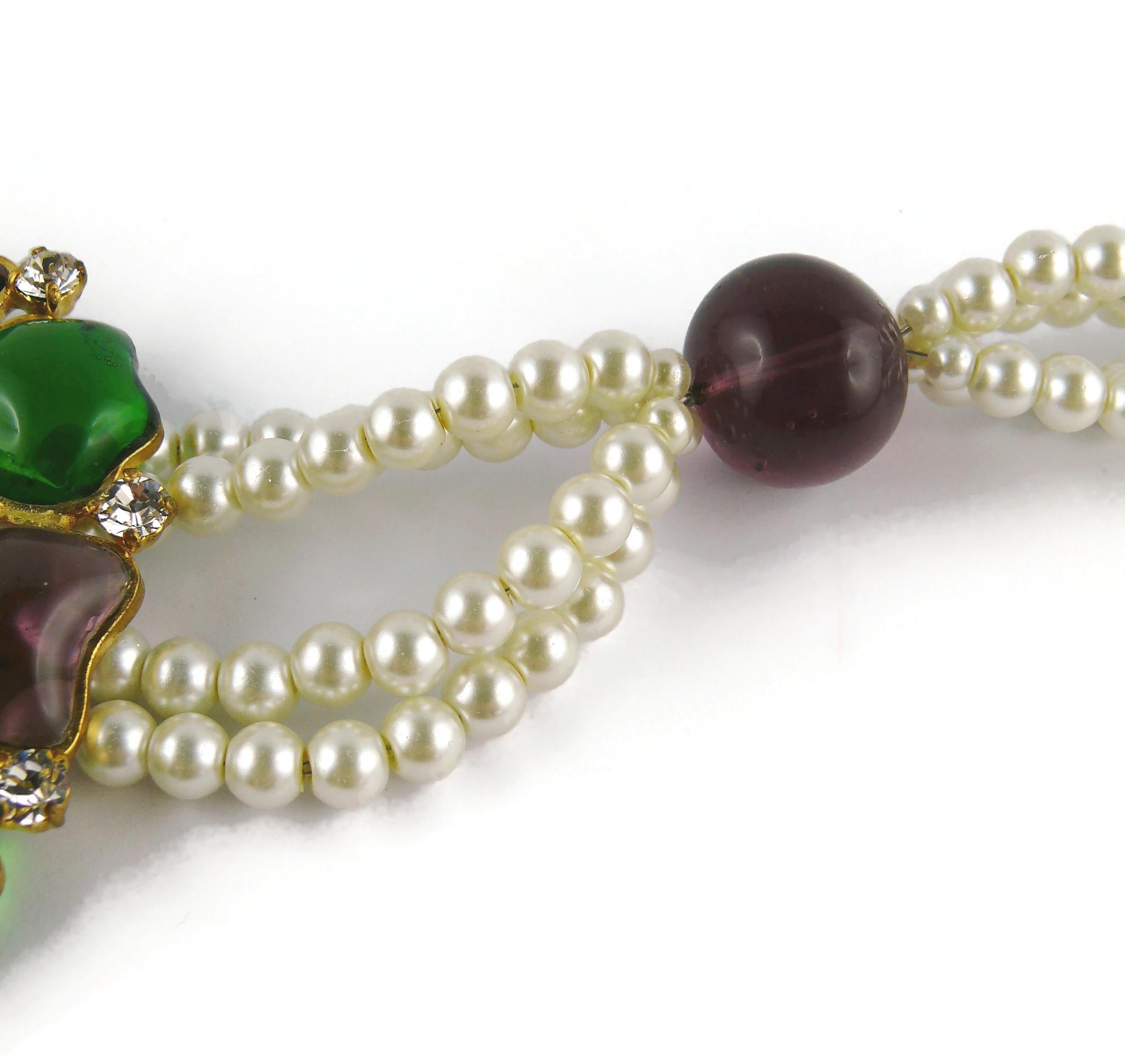 Chanel Collier de perles vintage avec fleur en forme de Gripoix massive en vente 2
